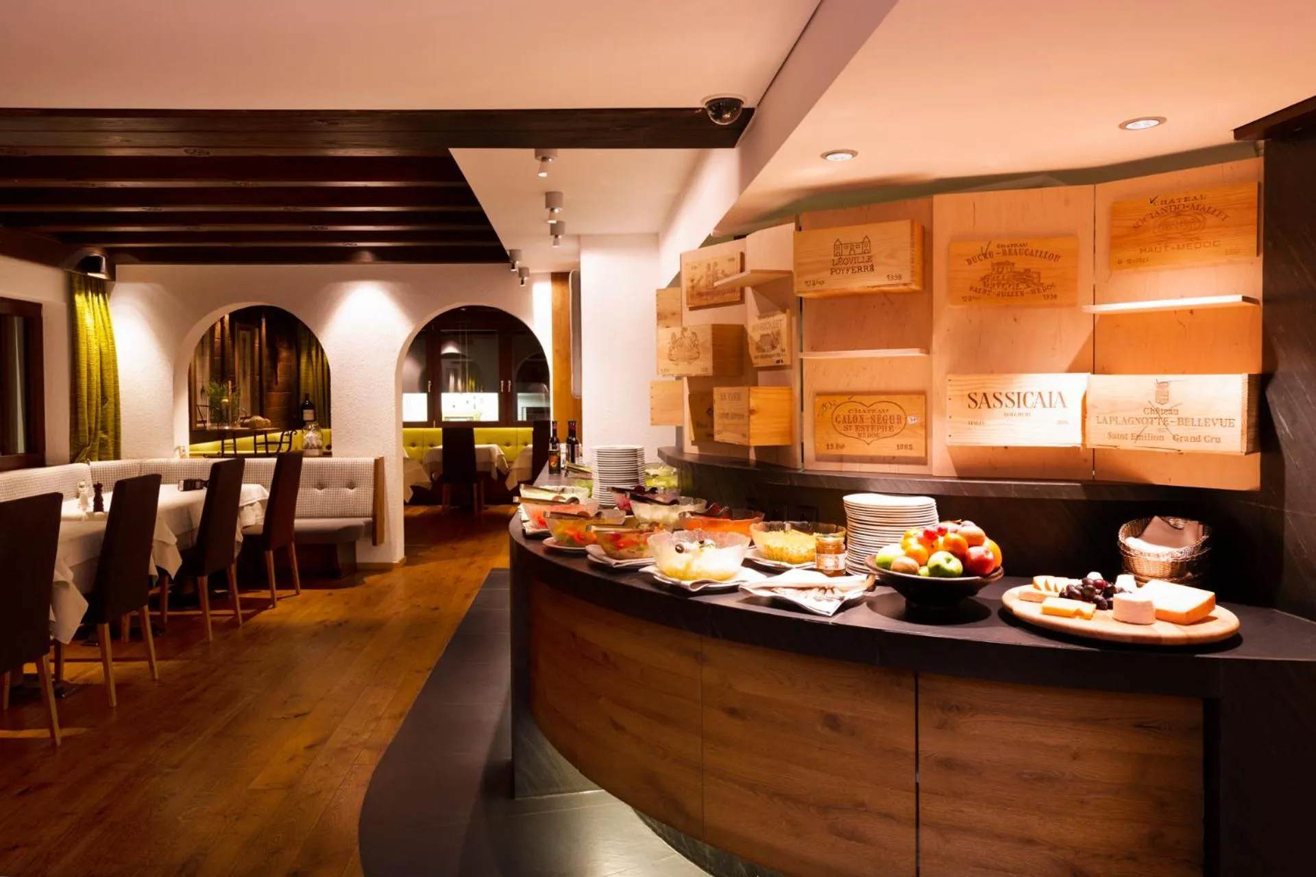 Restaurant/places to eat in Hotel Sandhof