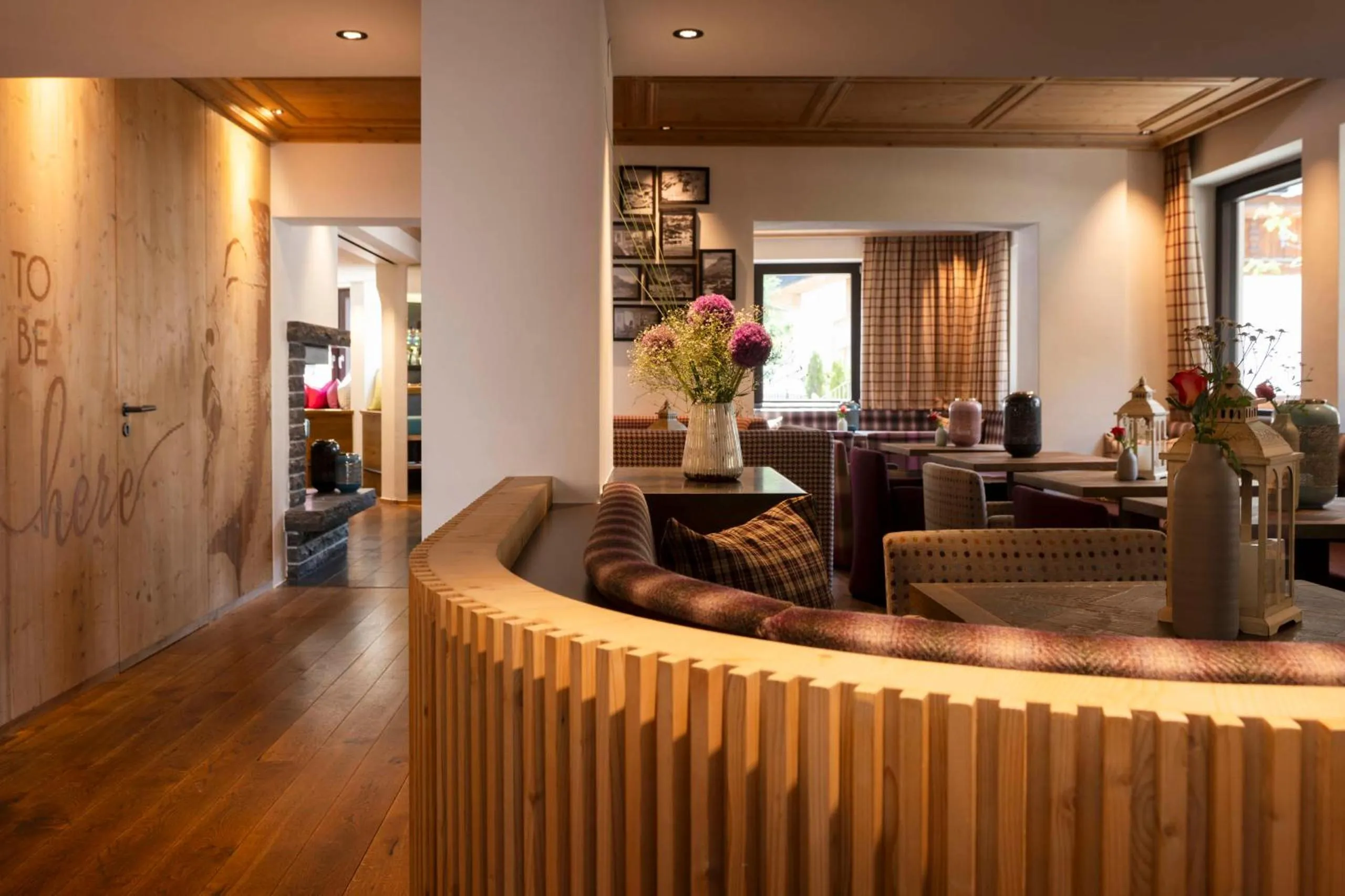 Restaurant/places to eat in Hotel Sandhof