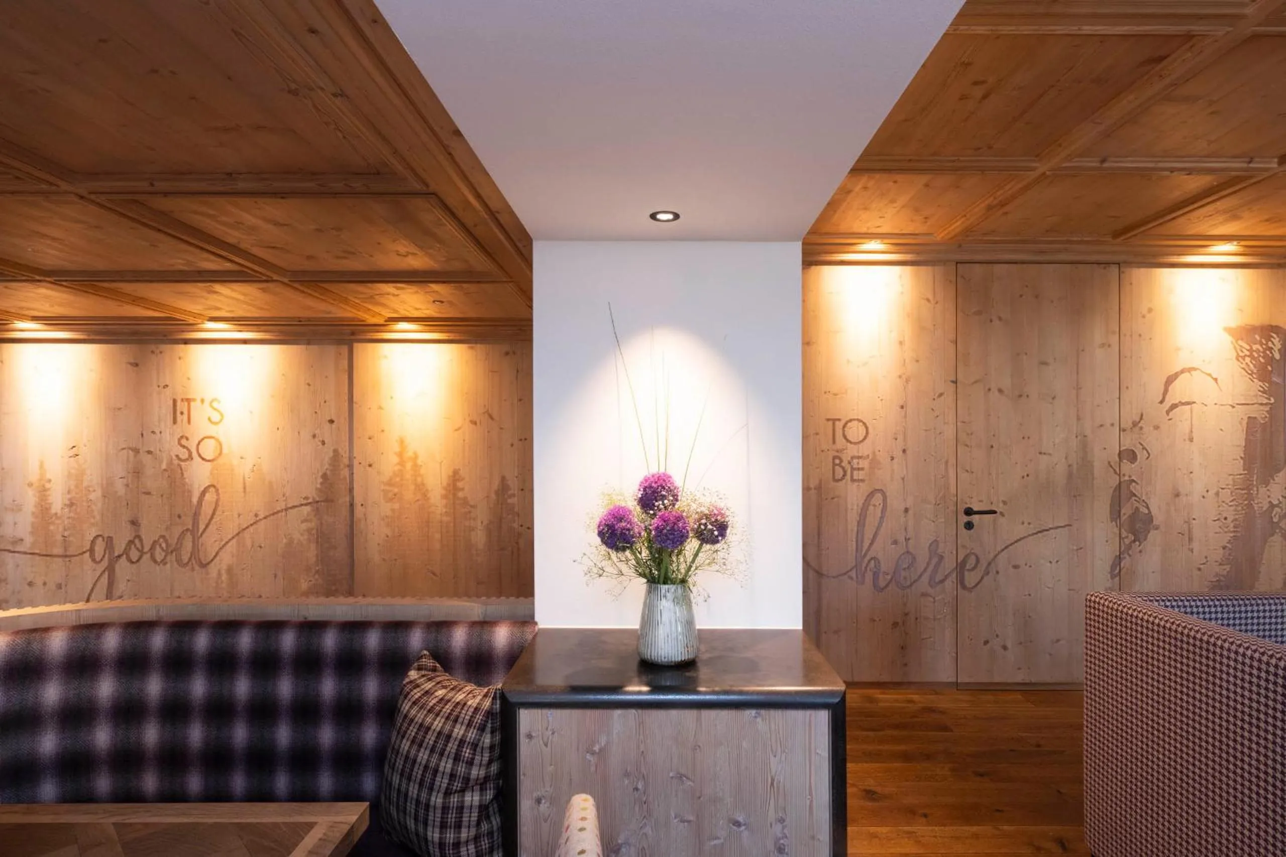 Restaurant/places to eat in Hotel Sandhof