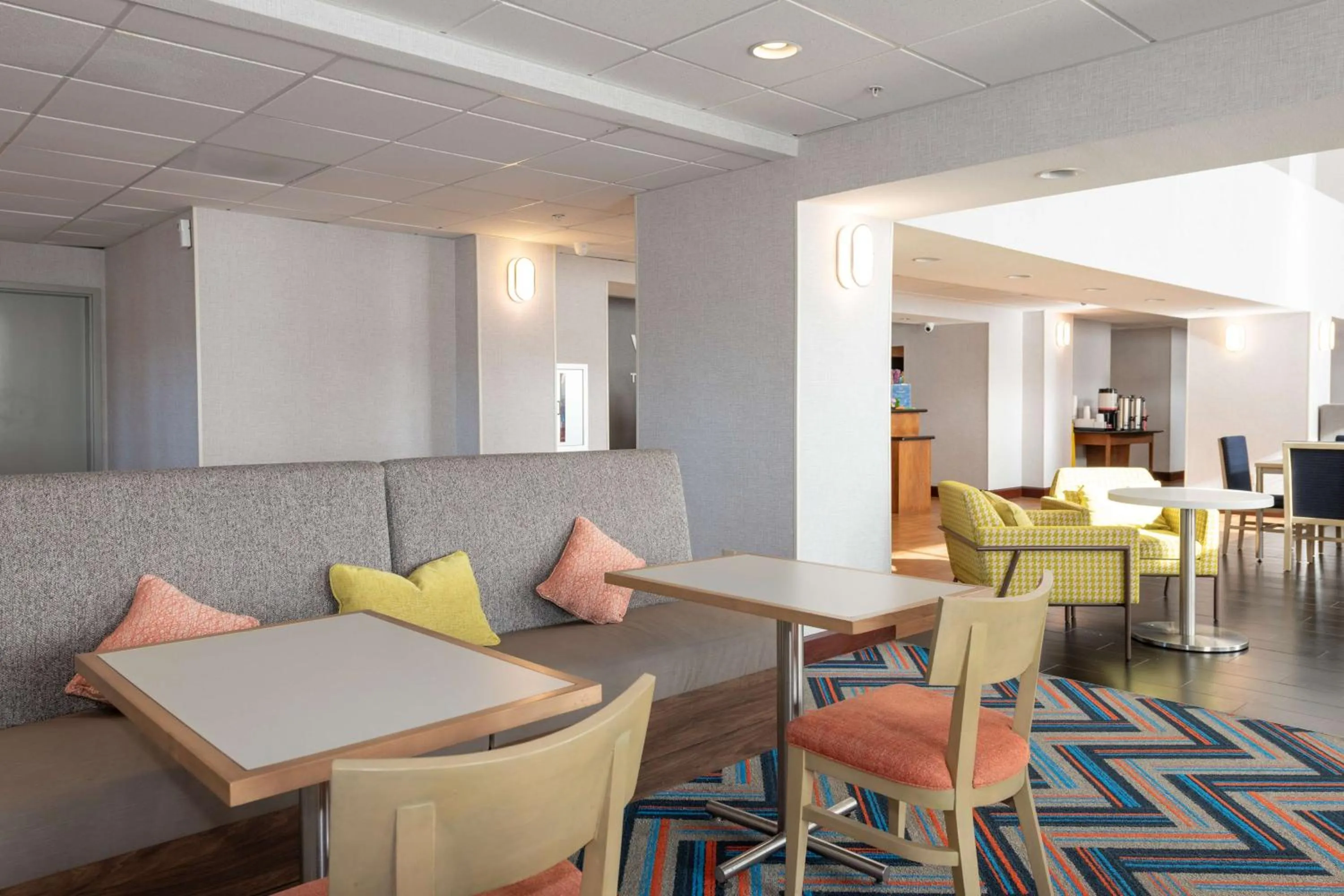 Lobby or reception in Hampton Inn & Suites Pittsburg