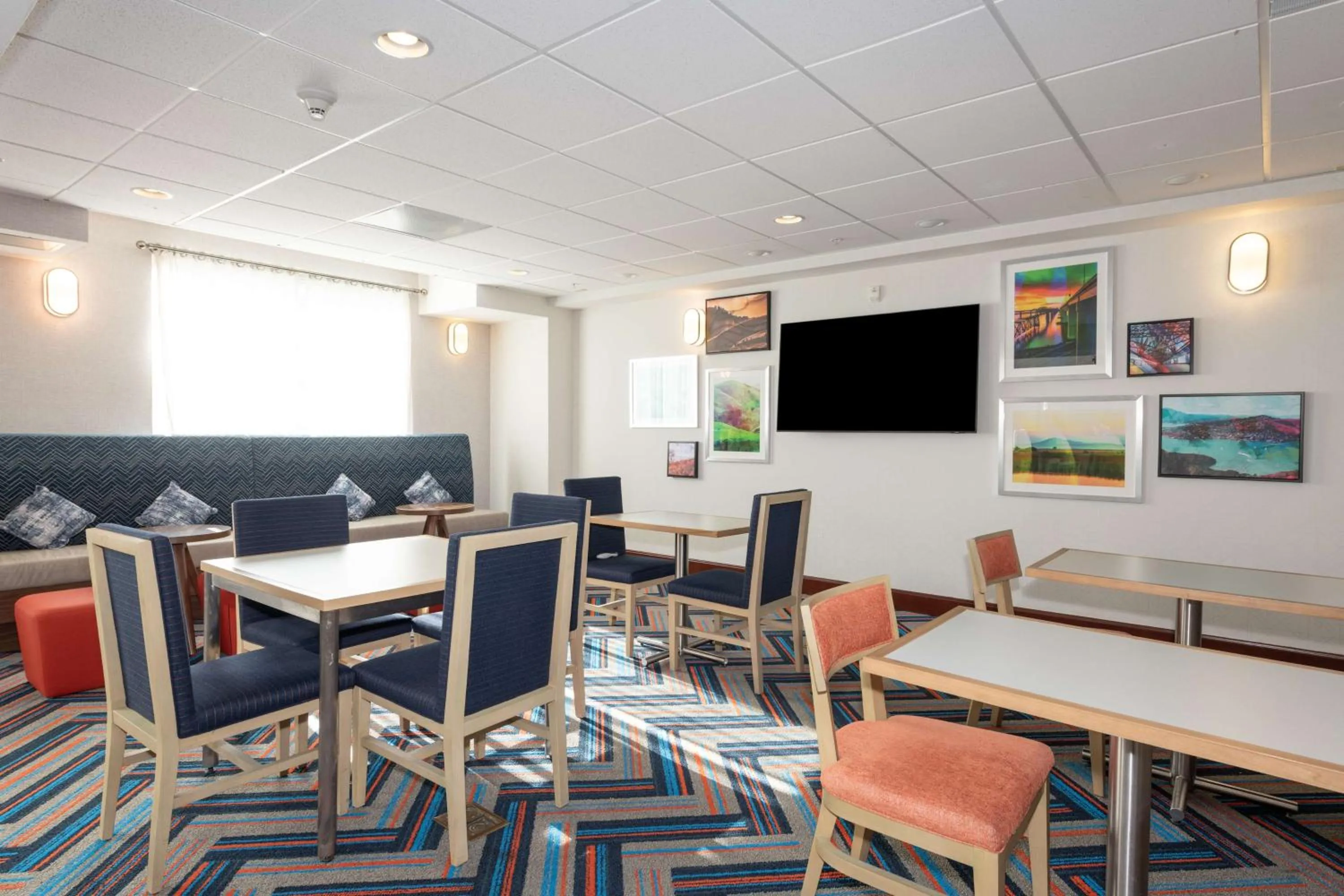 Lobby or reception in Hampton Inn & Suites Pittsburg