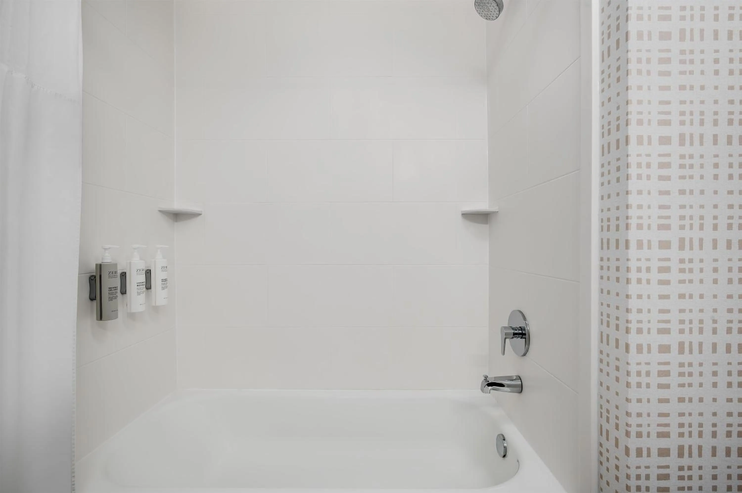 Bathroom in Hampton Inn Leesburg Tavares