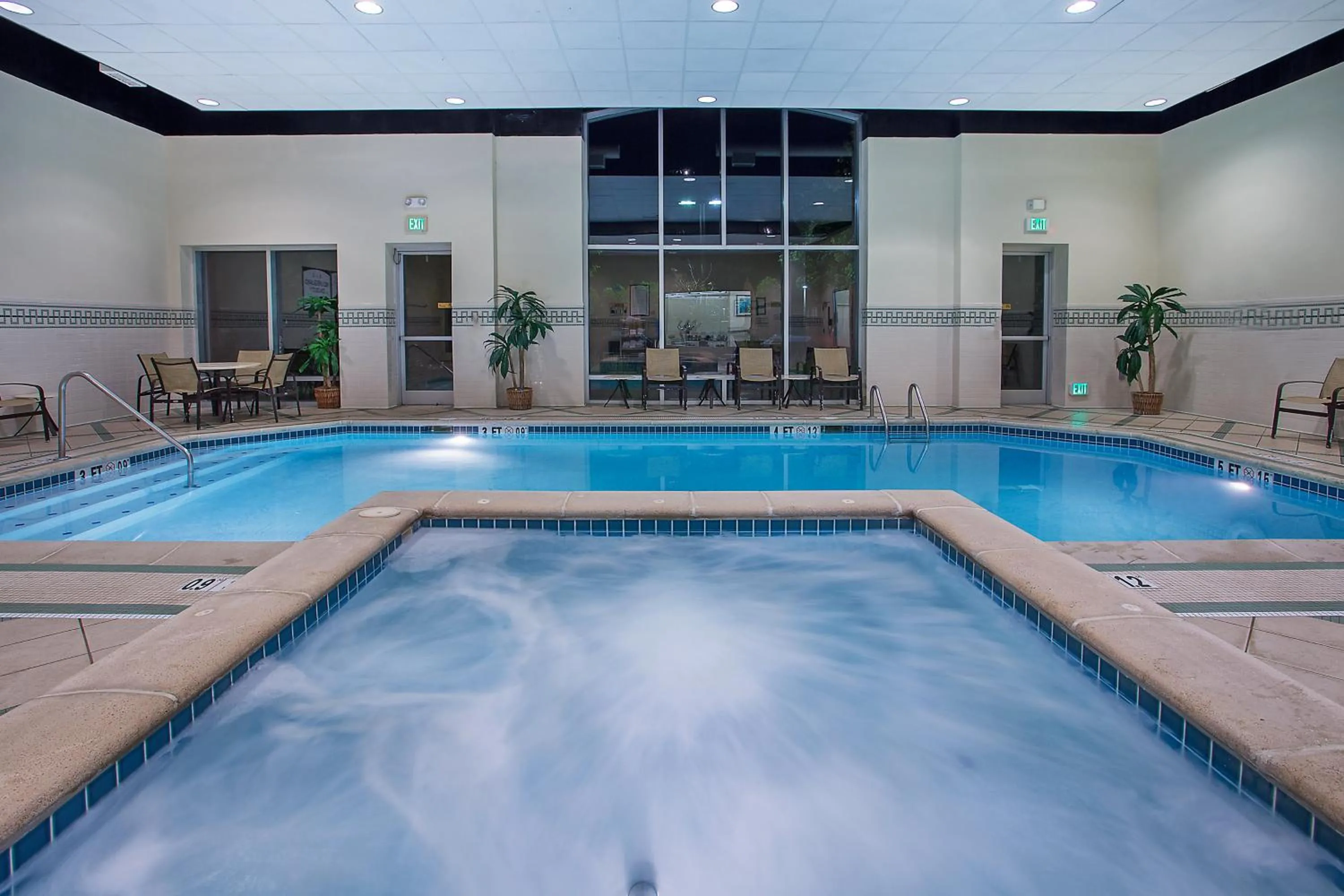 Swimming pool in Staybridge Suites Chattanooga Downtown - Convention Center by IHG