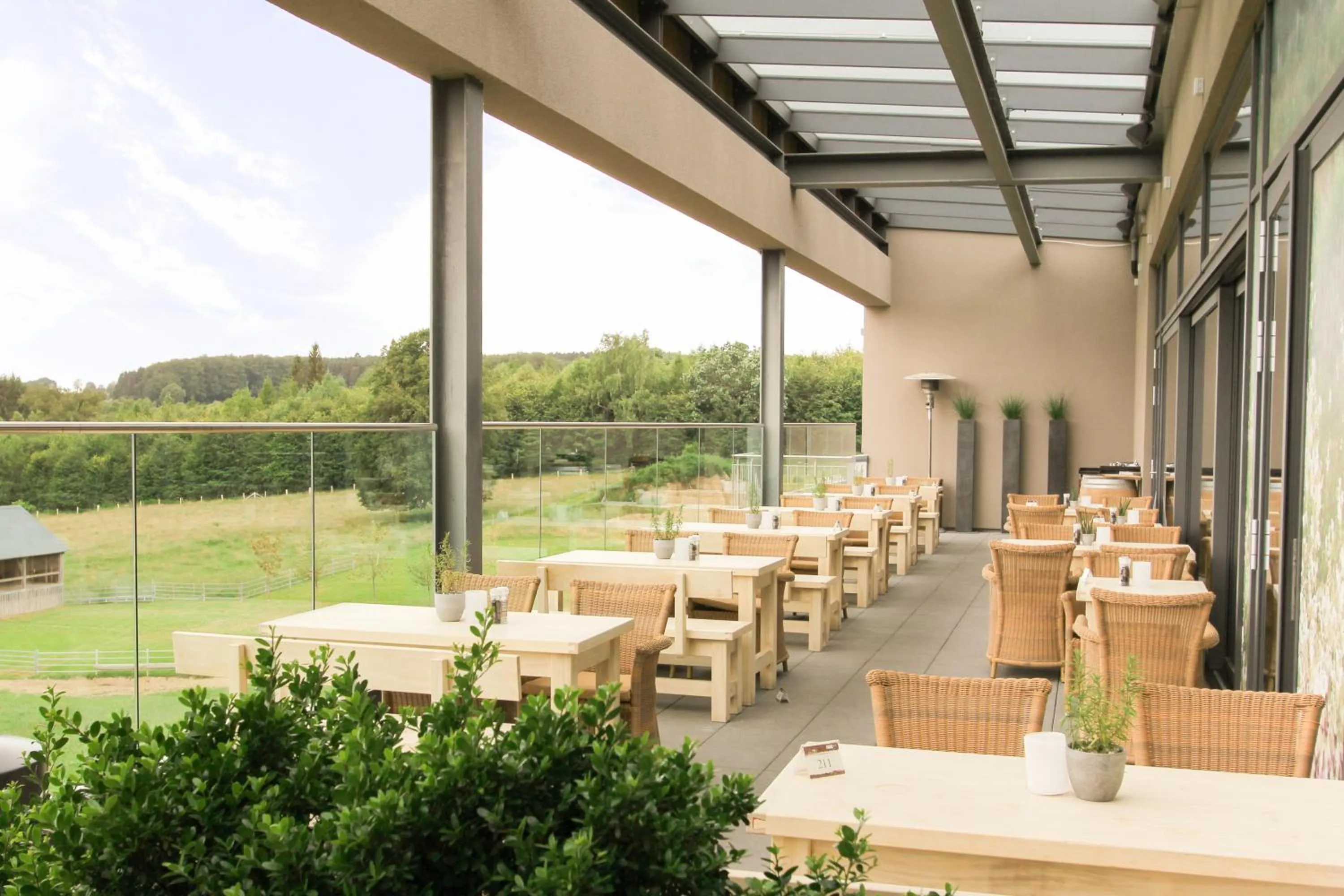 Restaurant/places to eat in Hotel Wemperhardt