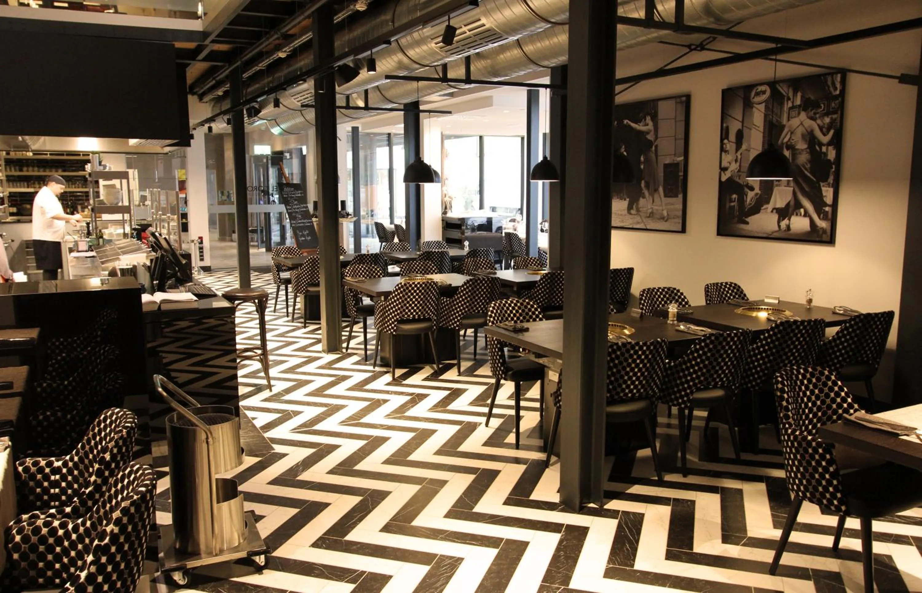 Restaurant/places to eat in Hotel Wemperhardt