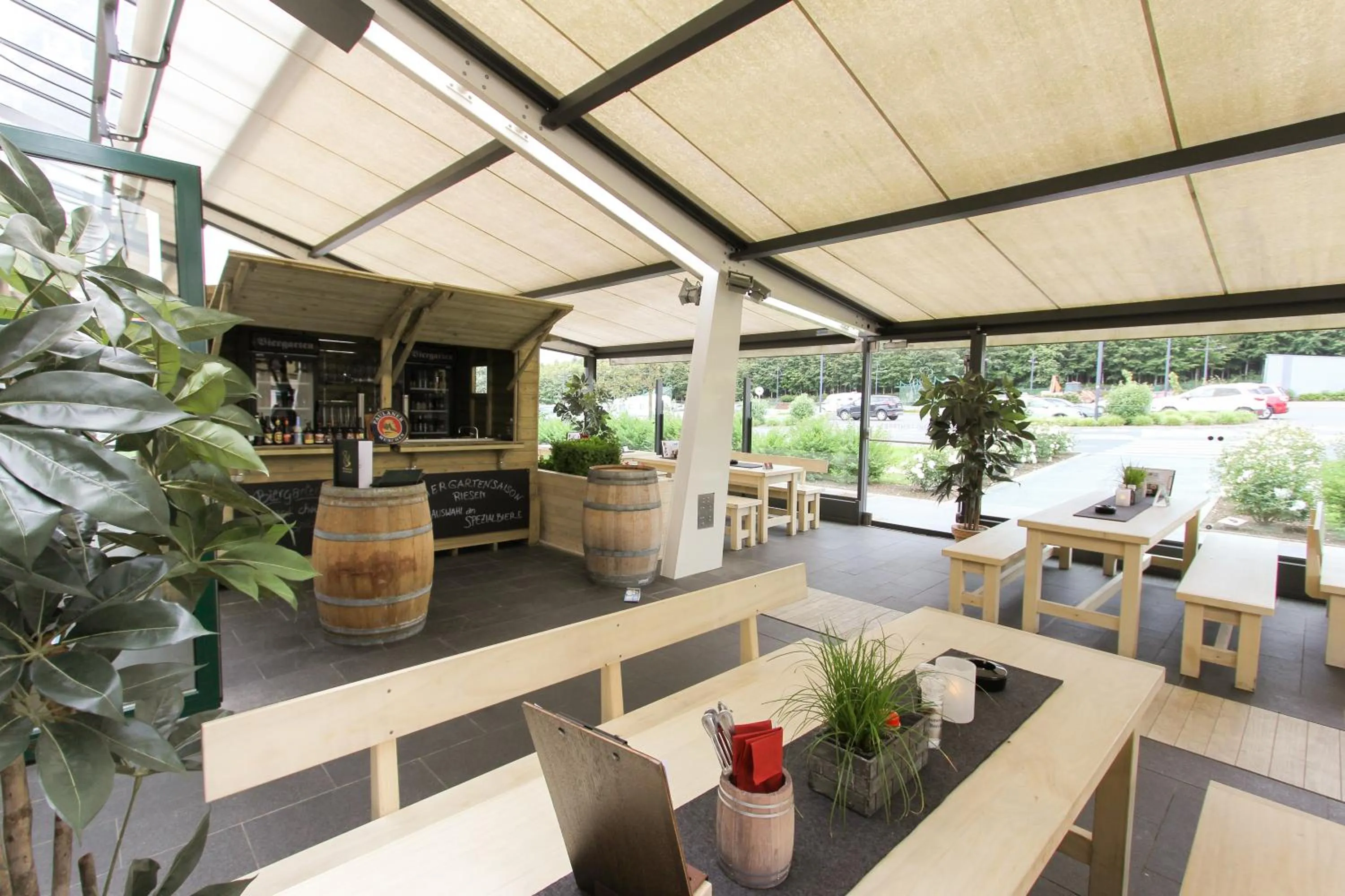 Restaurant/places to eat in Hotel Wemperhardt