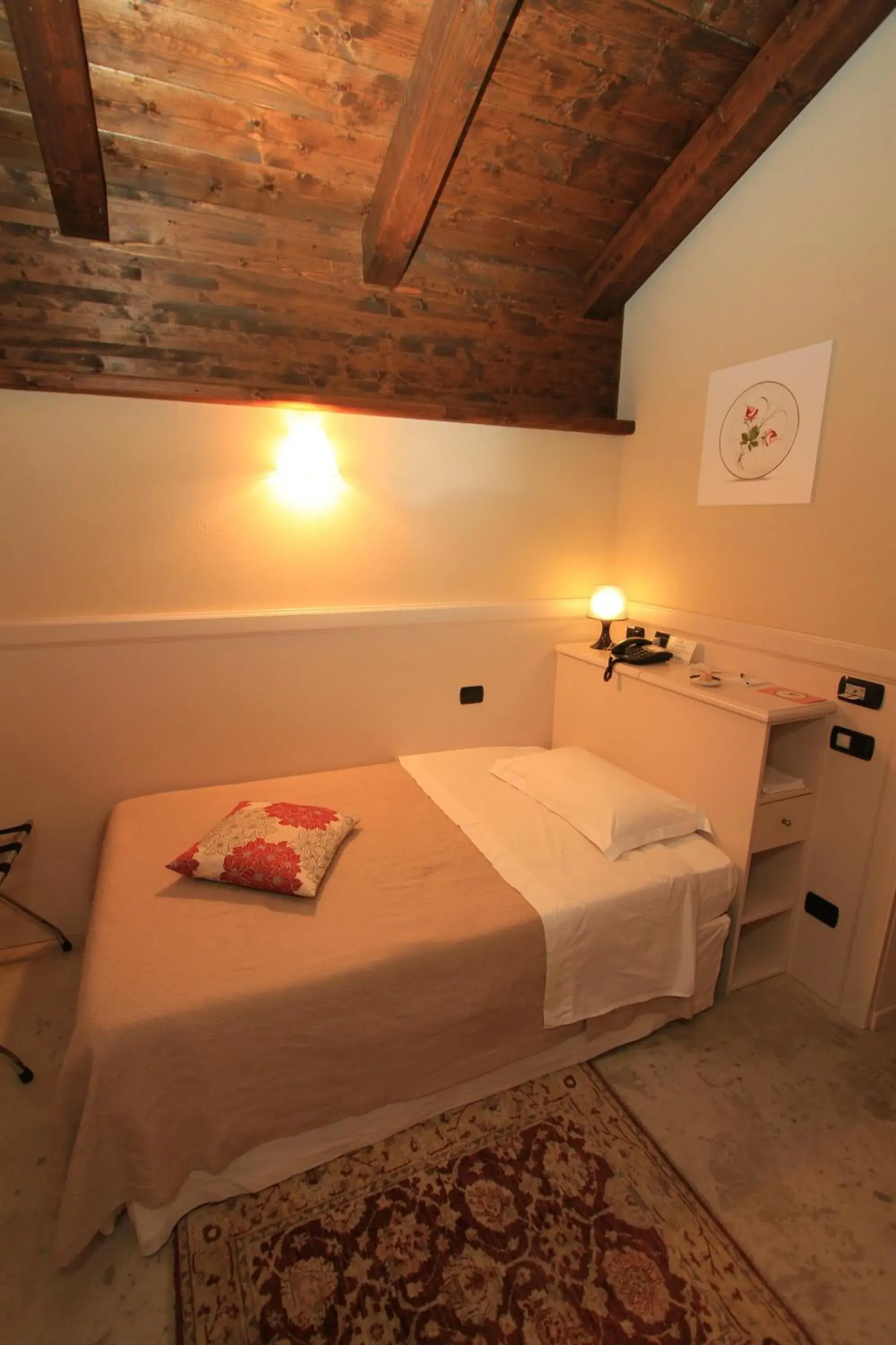 Single Room in Albergo della Ceramica Single Room in Albergo della Ceramica