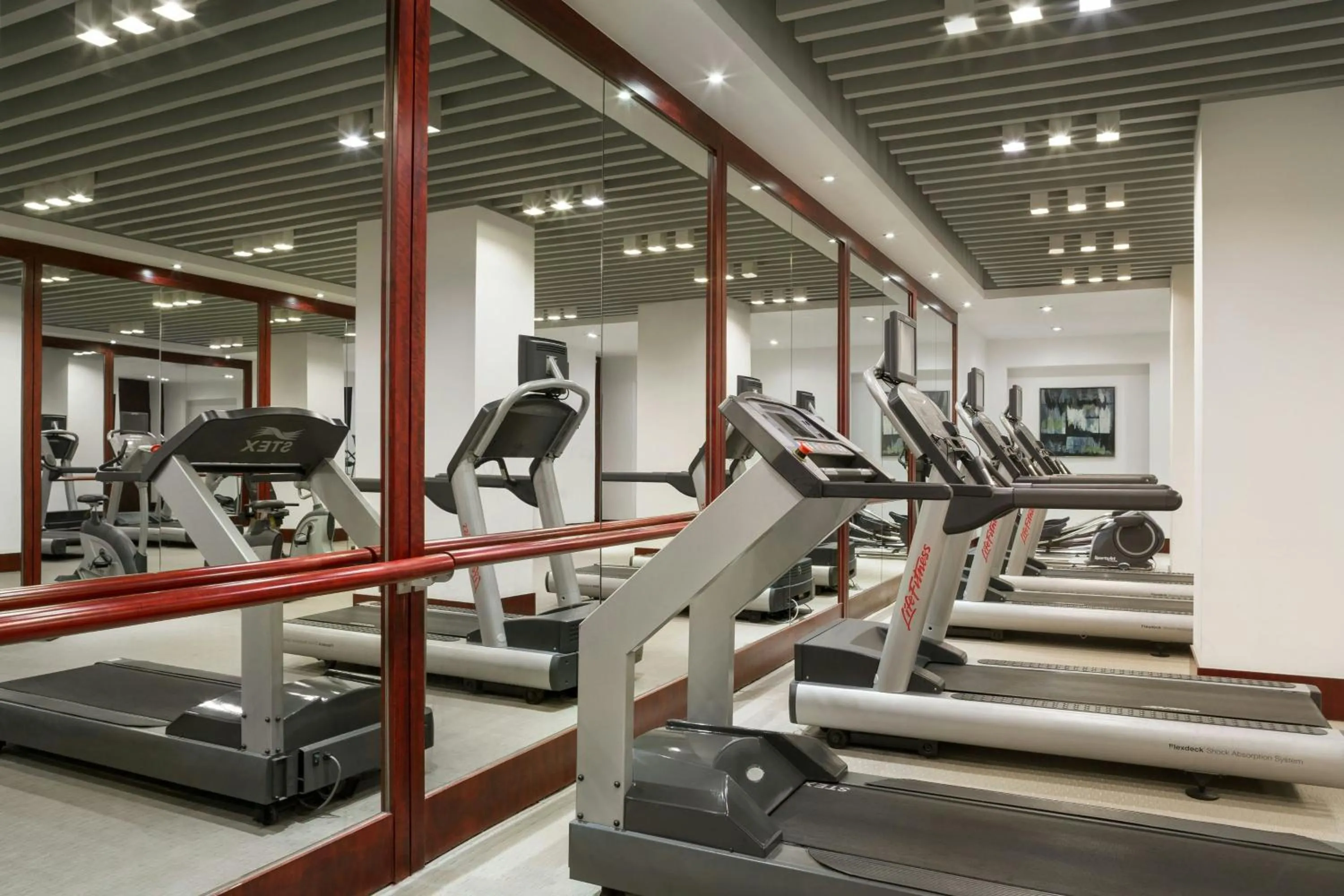 Fitness centre/facilities in Courtyard by Marriott Shanghai Fengxian