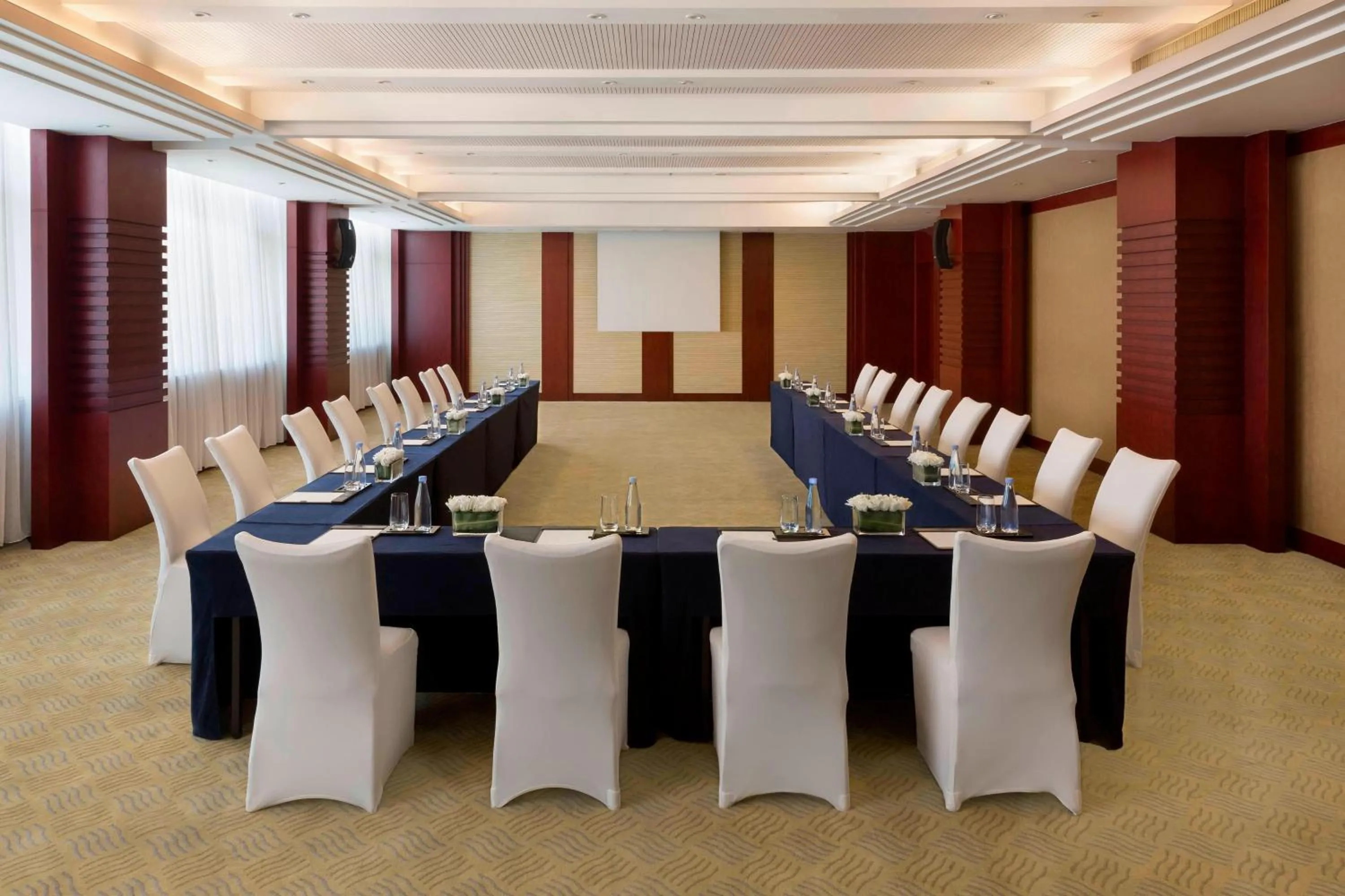 Meeting/conference room in Courtyard by Marriott Shanghai Fengxian