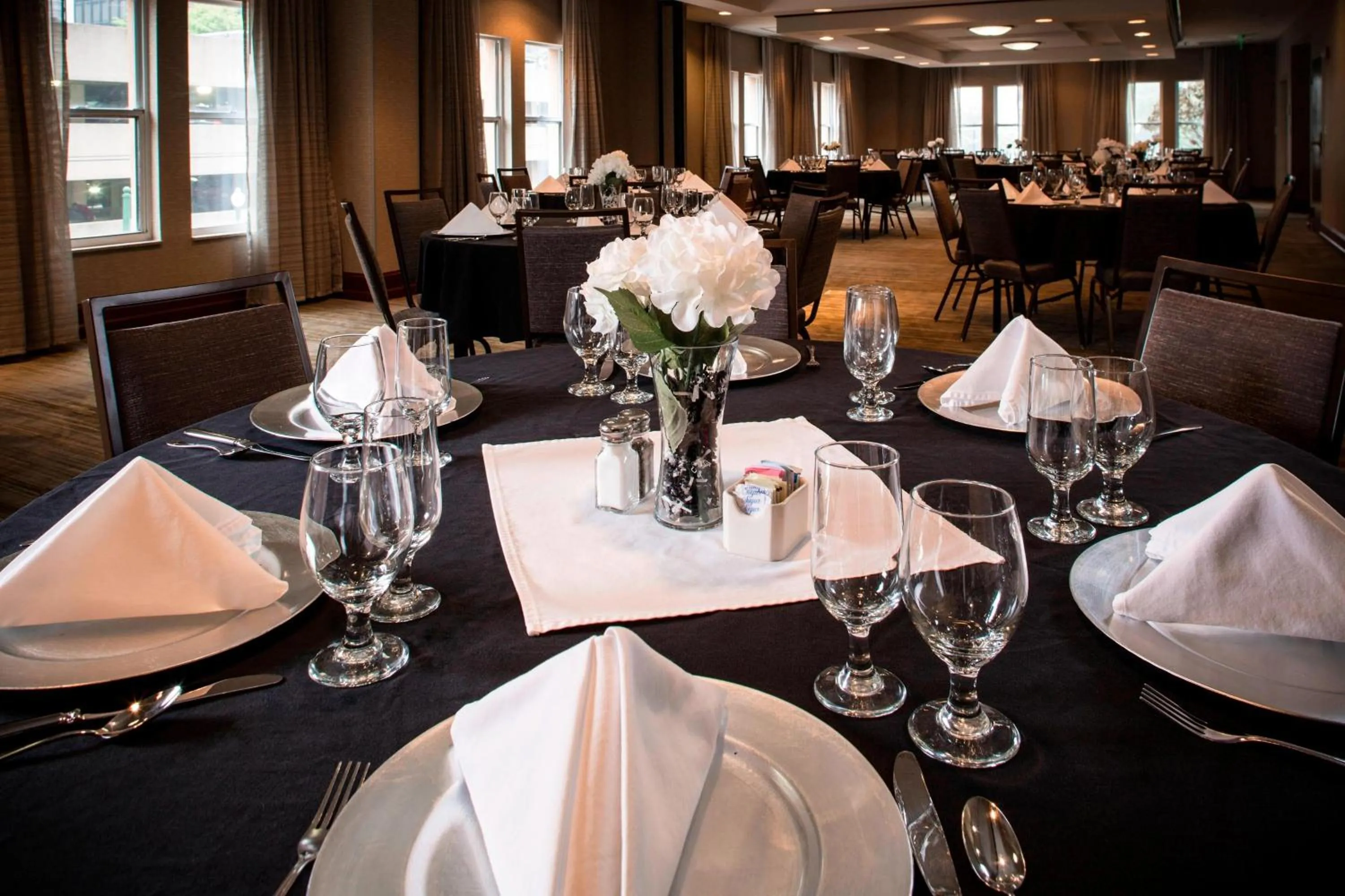 Meeting/conference room in Courtyard by Marriott Norfolk Downtown