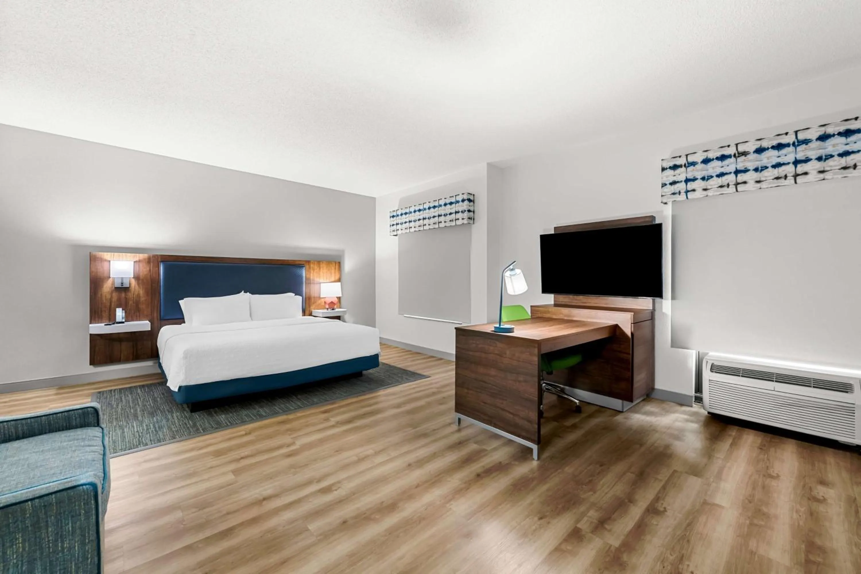 Bed in Hampton Inn Chattanooga-North