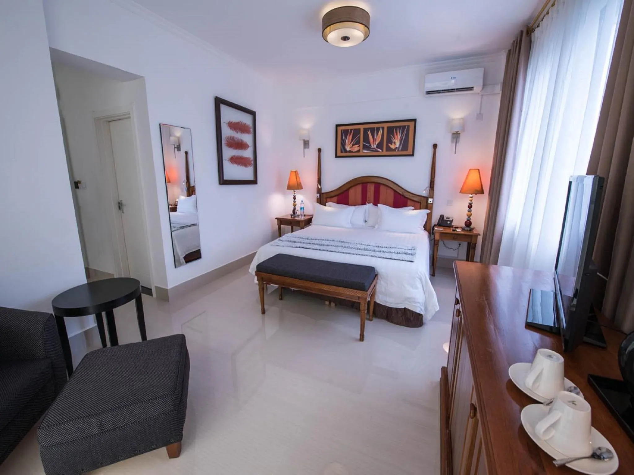 Bedroom in Palms Hotel