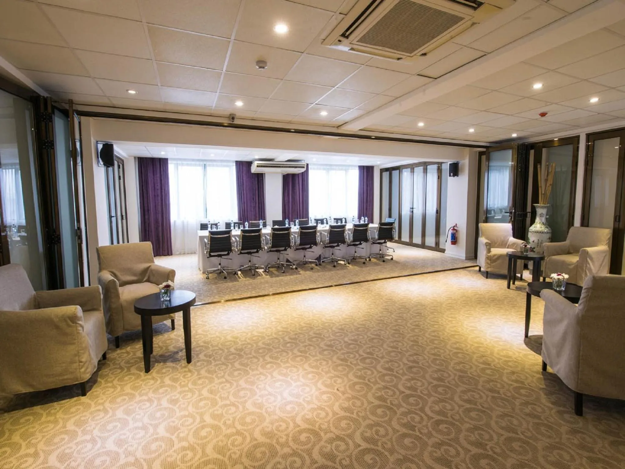 Meeting/conference room in Palms Hotel