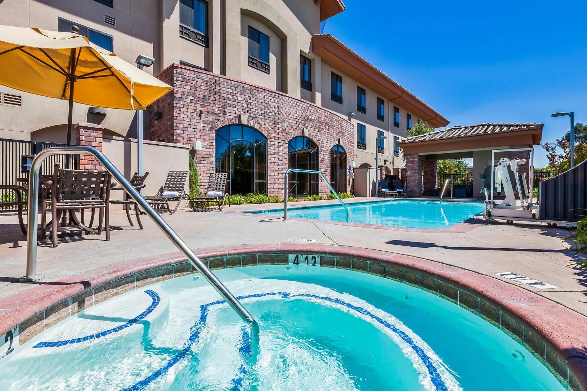 Swimming pool in Holiday Inn Express Hotel & Suites Atascadero by IHG