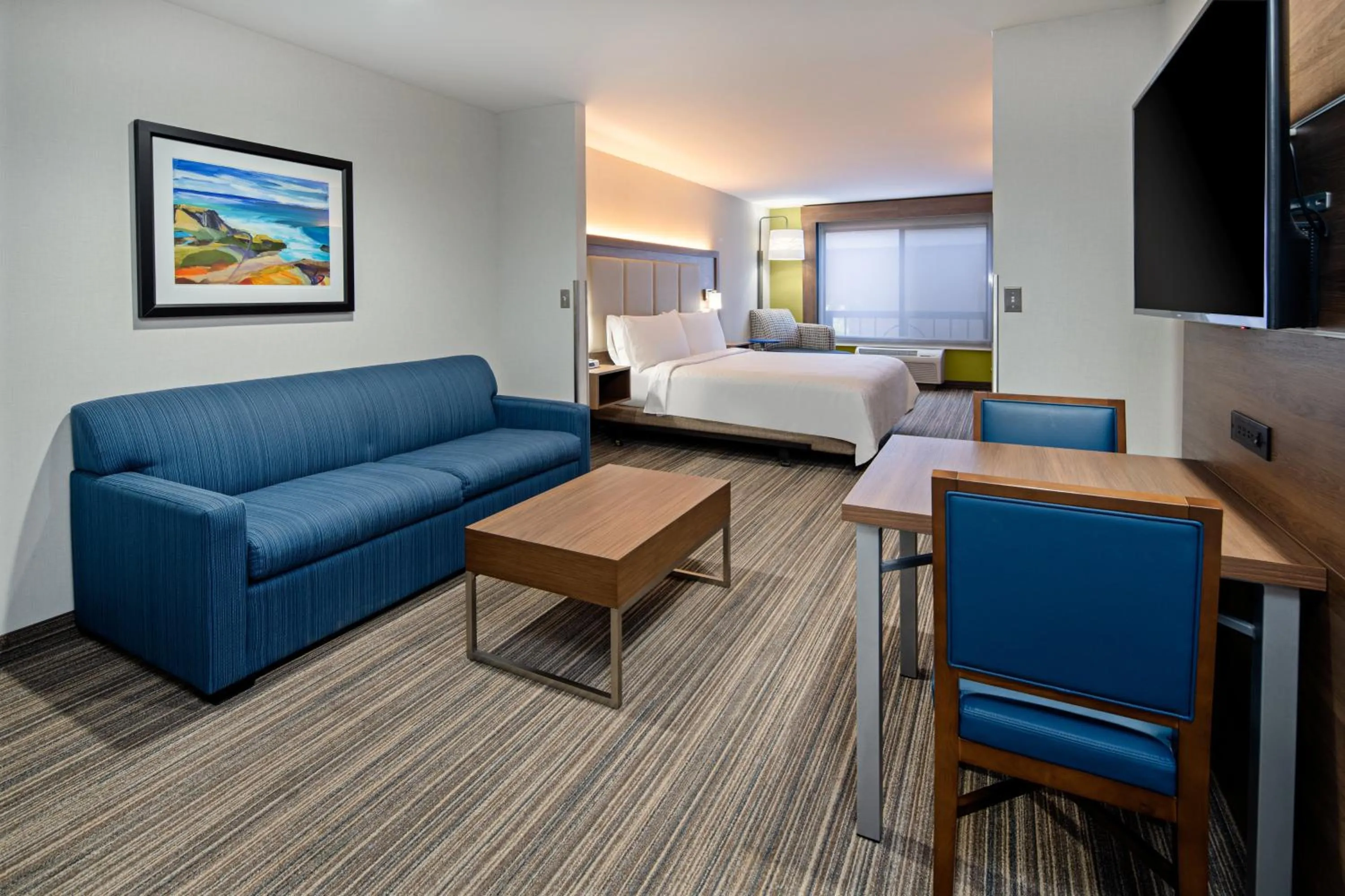 Bedroom, Bed in Holiday Inn Express Hotel & Suites Atascadero by IHG