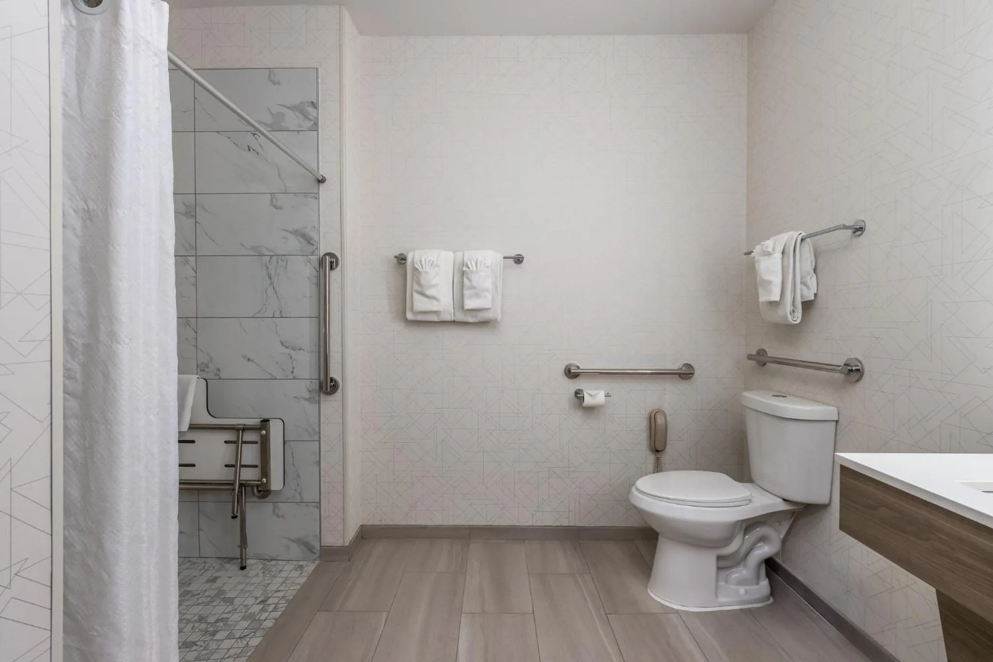 Bathroom in Holiday Inn Express Hotel & Suites Vancouver Mall-Portland Area by IHG