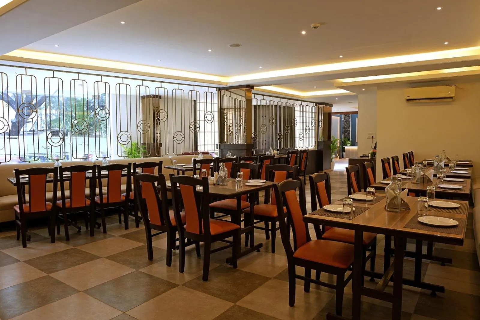 Restaurant/places to eat in Grand Continent - Bangalore International Airport