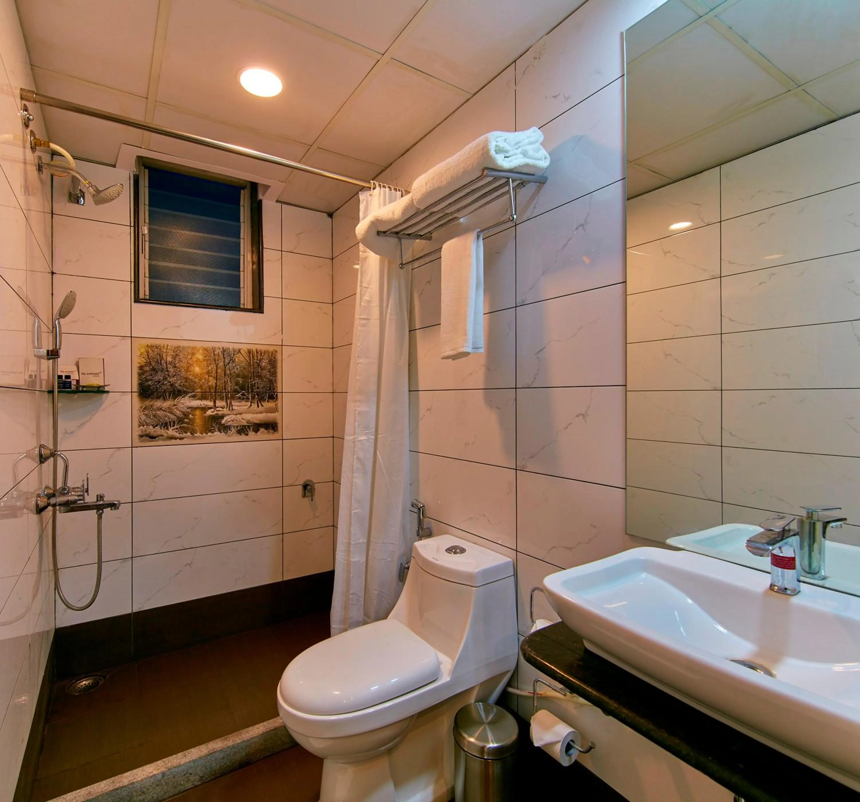 Bathroom in Grand Continent - Bangalore International Airport