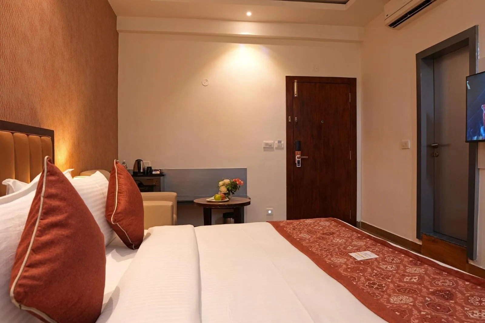 Bed in Grand Continent - Bangalore International Airport