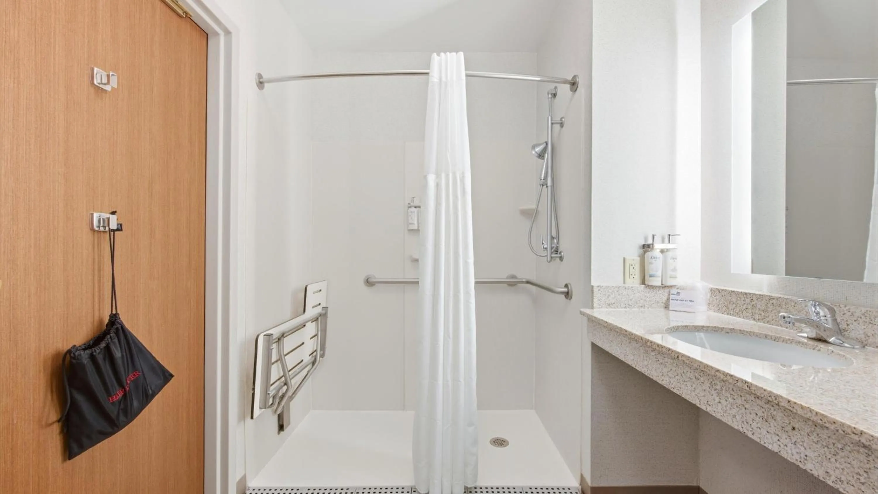 Bathroom in Holiday Inn Express & Suites Bethlehem Airport-Allentown Area