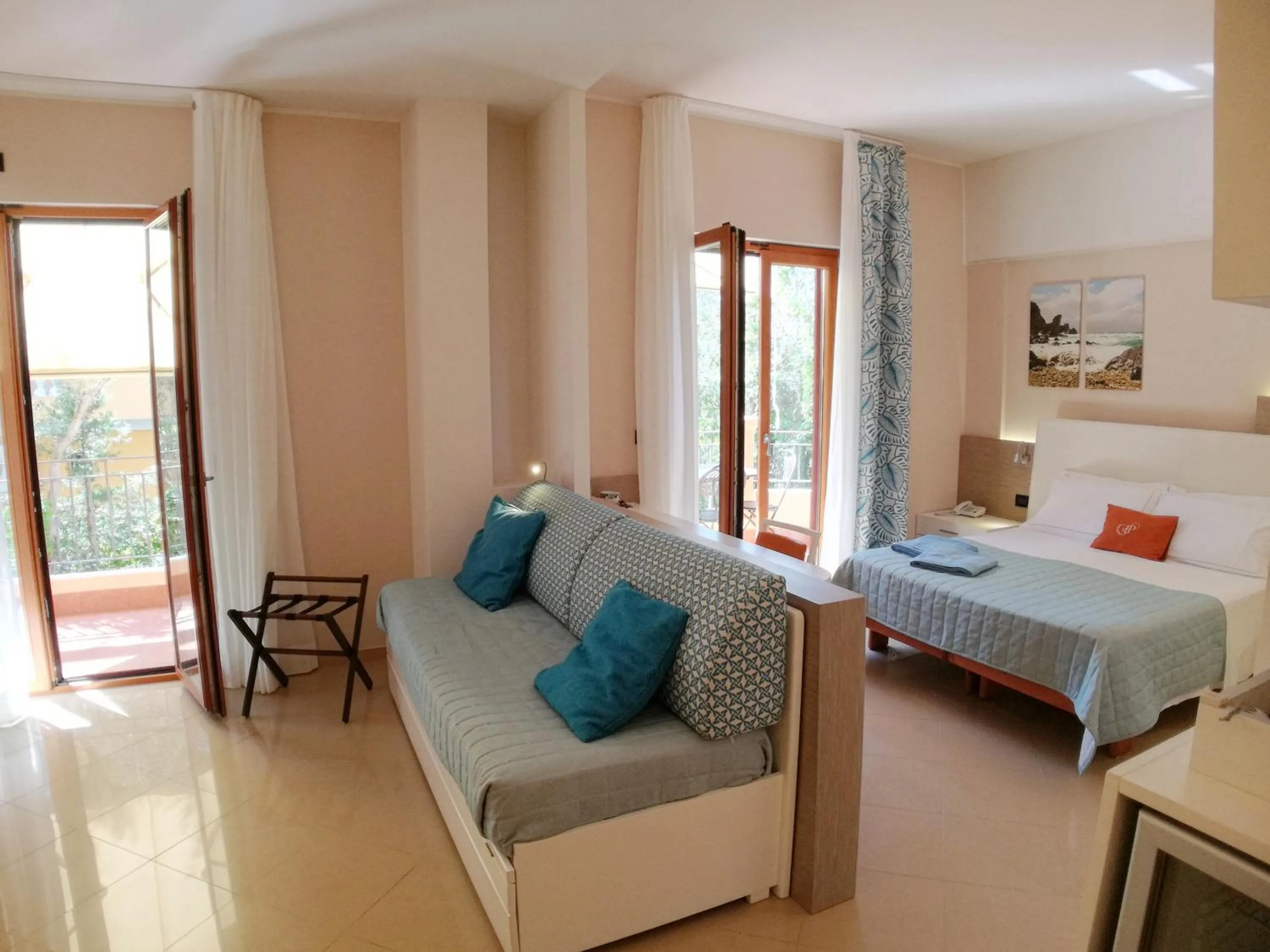 TV and multimedia, Bed in Hotel Residence Piccolo