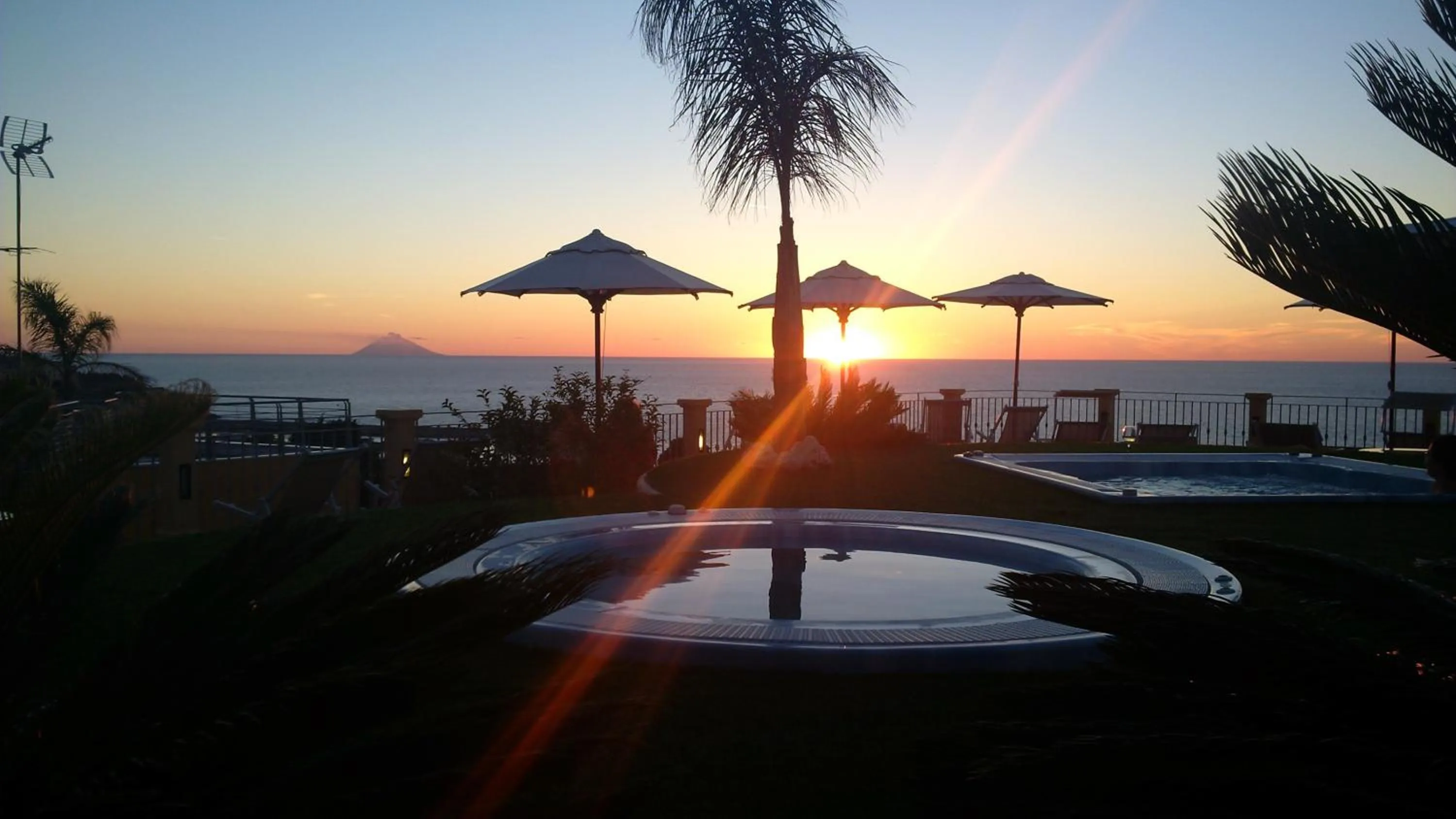 Pool view in Hotel Residence Piccolo