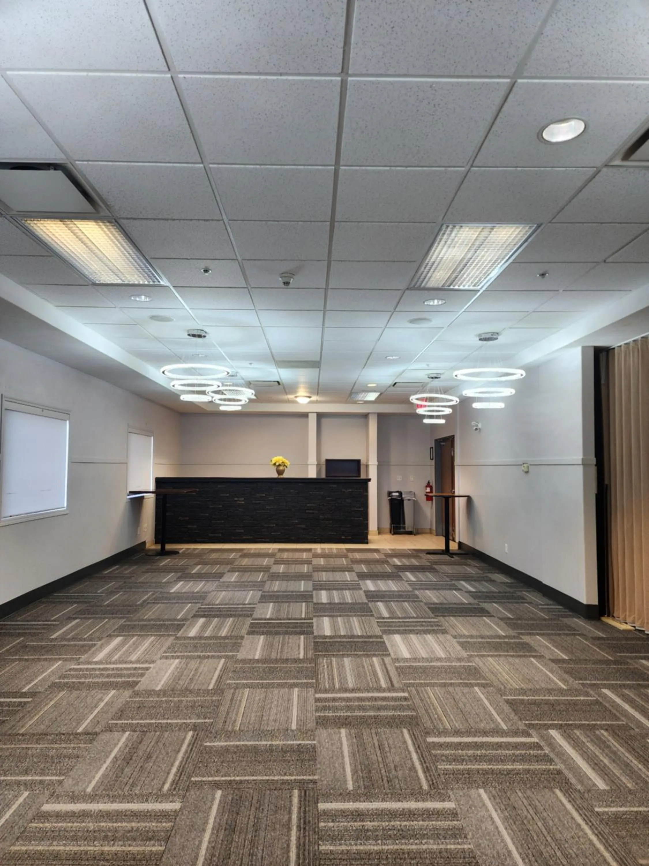 Meeting/conference room in Merit Hotel & Suites