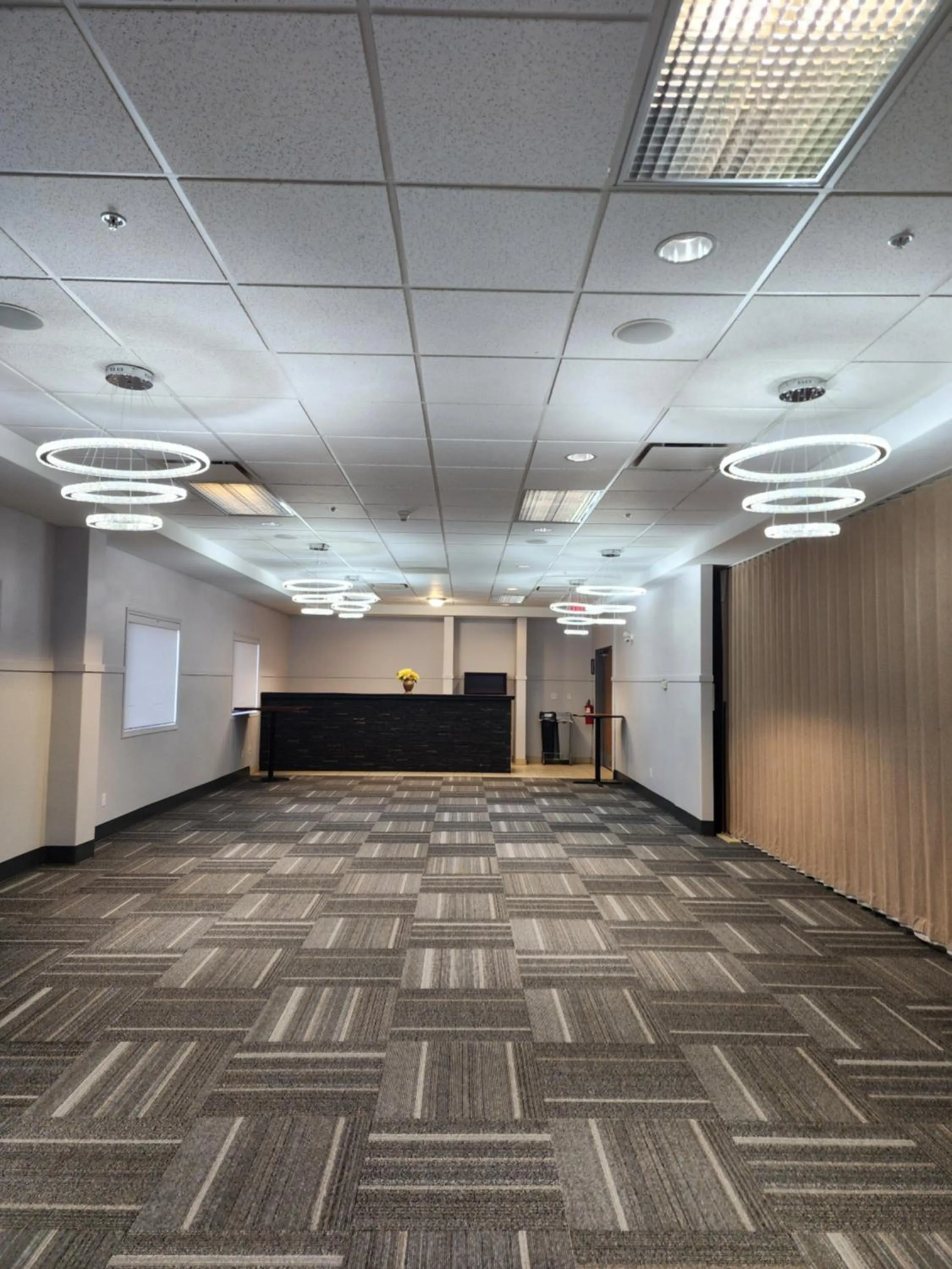 Meeting/conference room in Merit Hotel & Suites