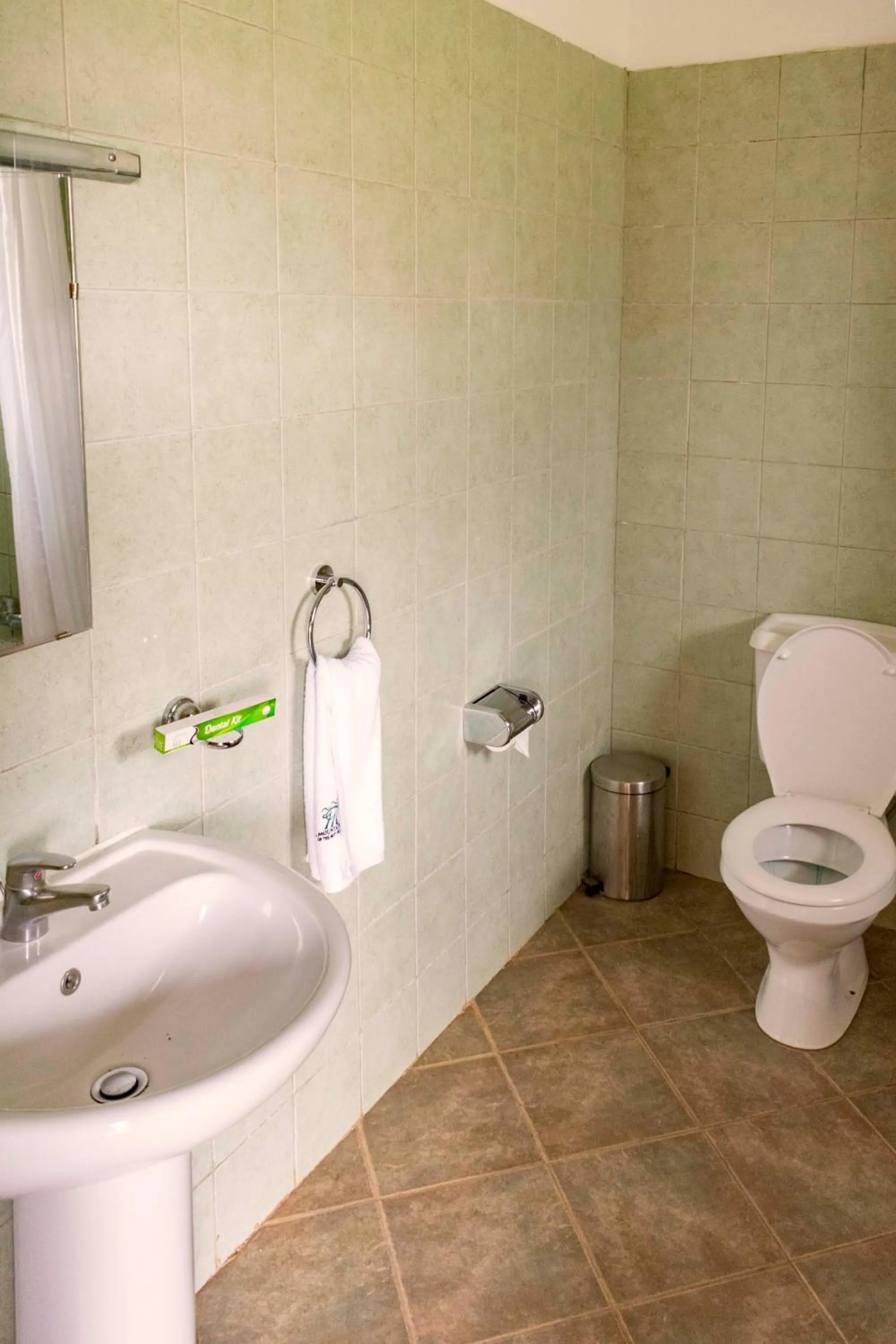 Toilet in Mountains of the Moon Hotel Fort Portal