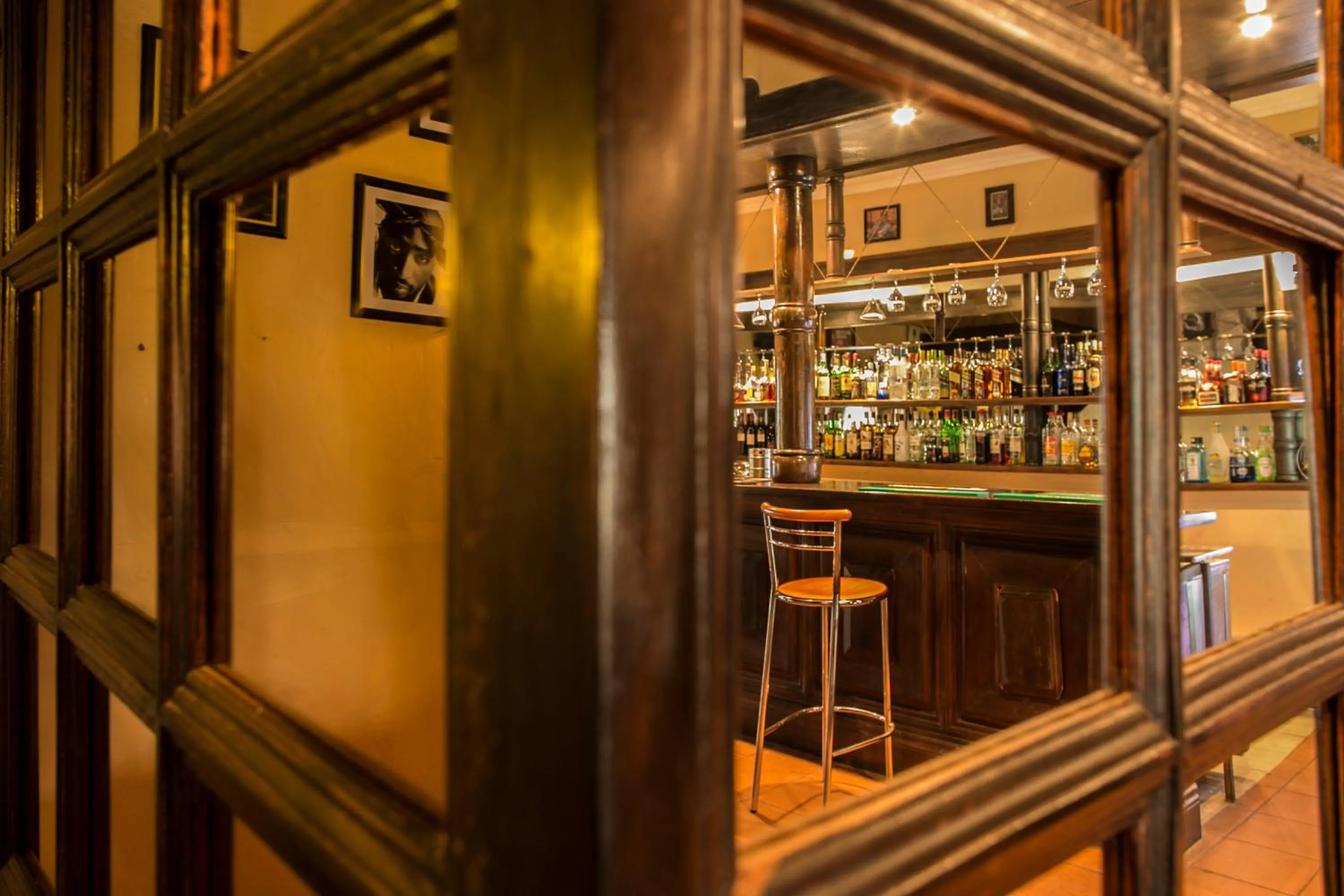 Lounge or bar in Mountains of the Moon Hotel Fort Portal