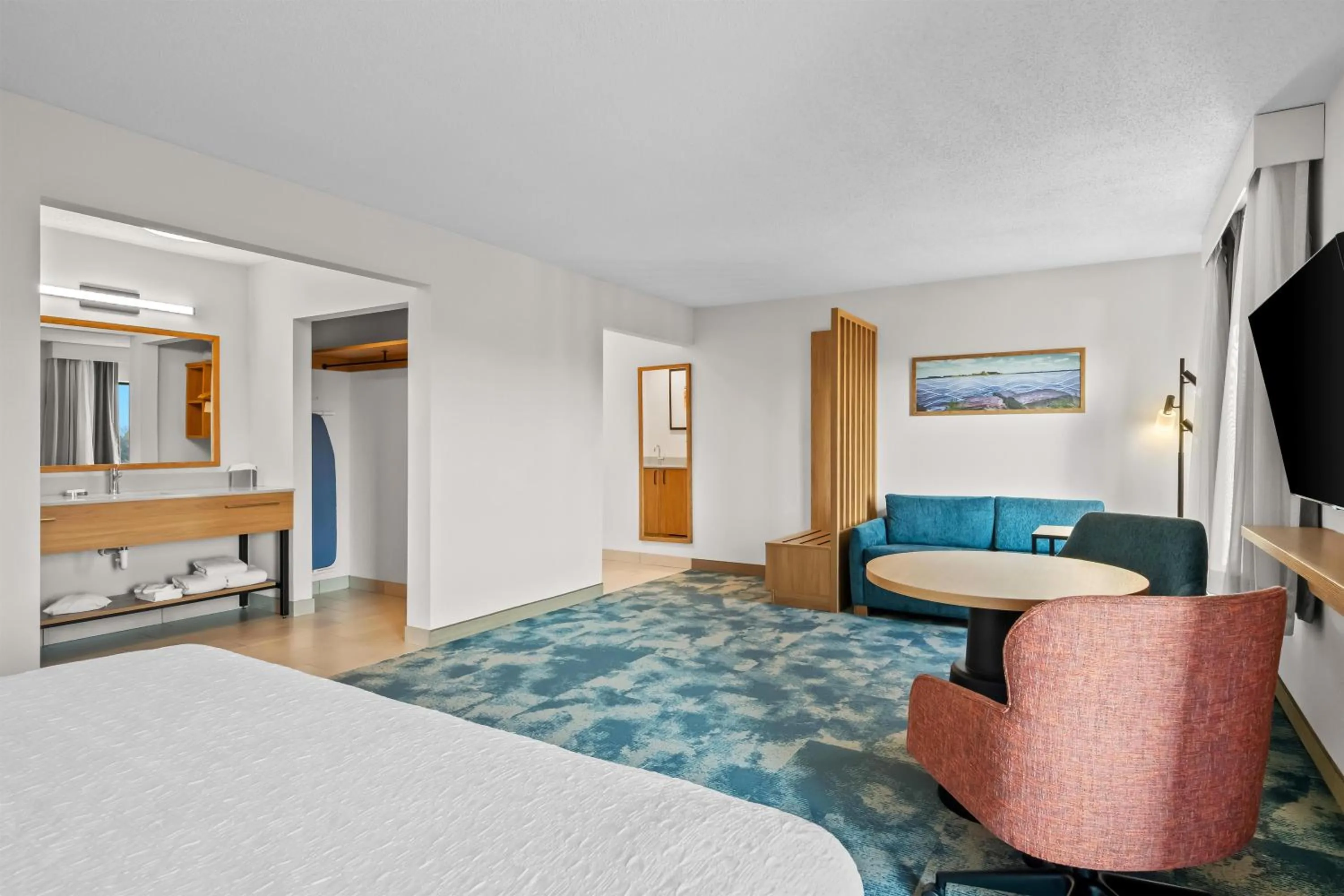 Bedroom, Bed in Hampton Inn & Suites Detroit-Canton