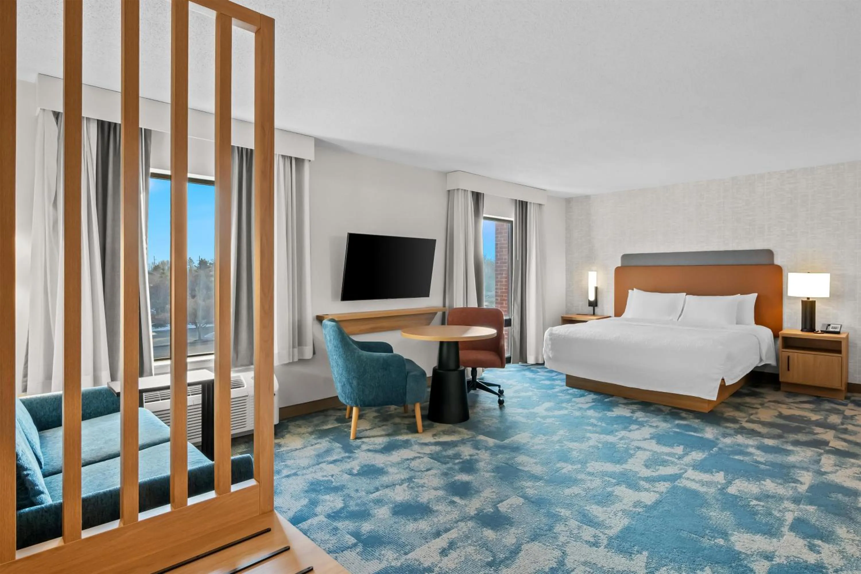 Bedroom, Bed in Hampton Inn & Suites Detroit-Canton