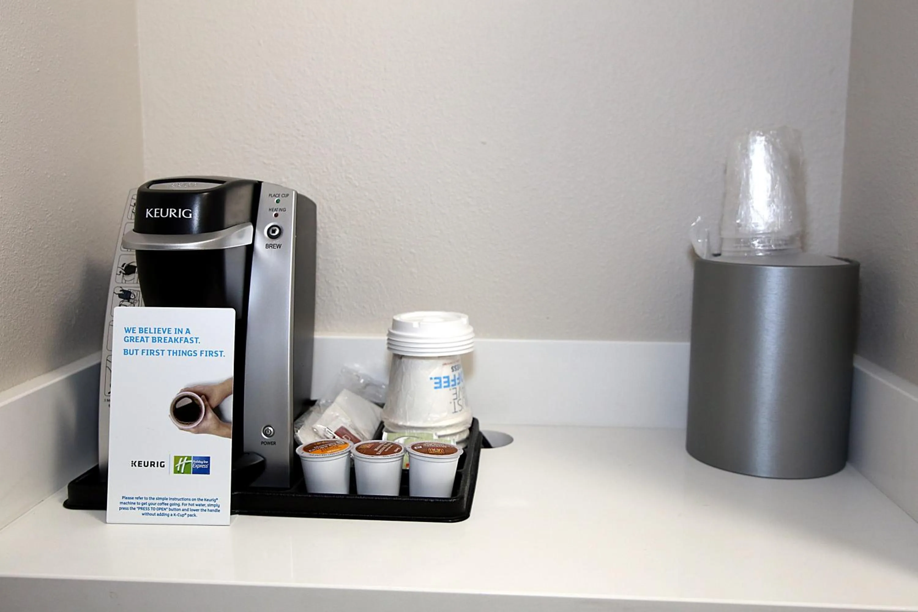 Photo of the whole room in Holiday Inn Express Hotel & Suites Ashland by IHG