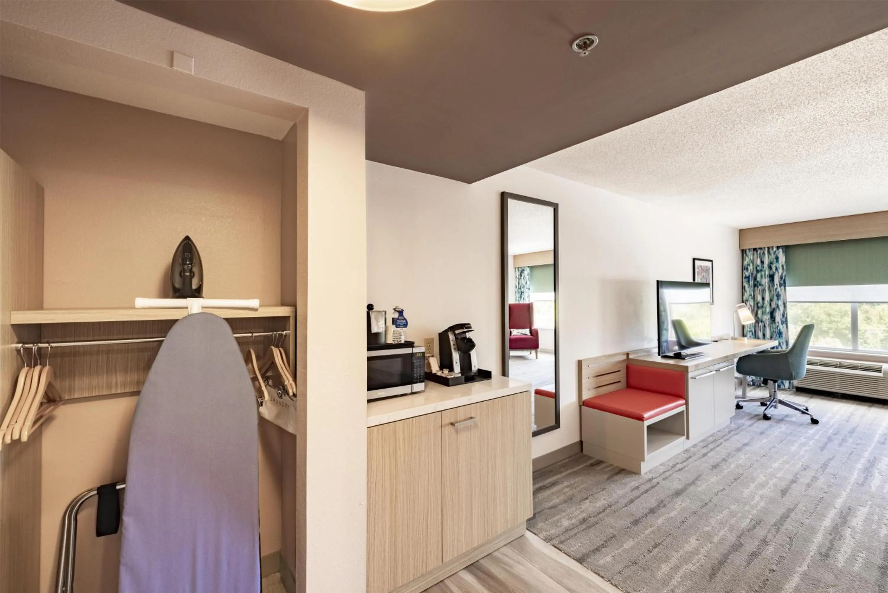 Bedroom in Hilton Garden Inn Albany