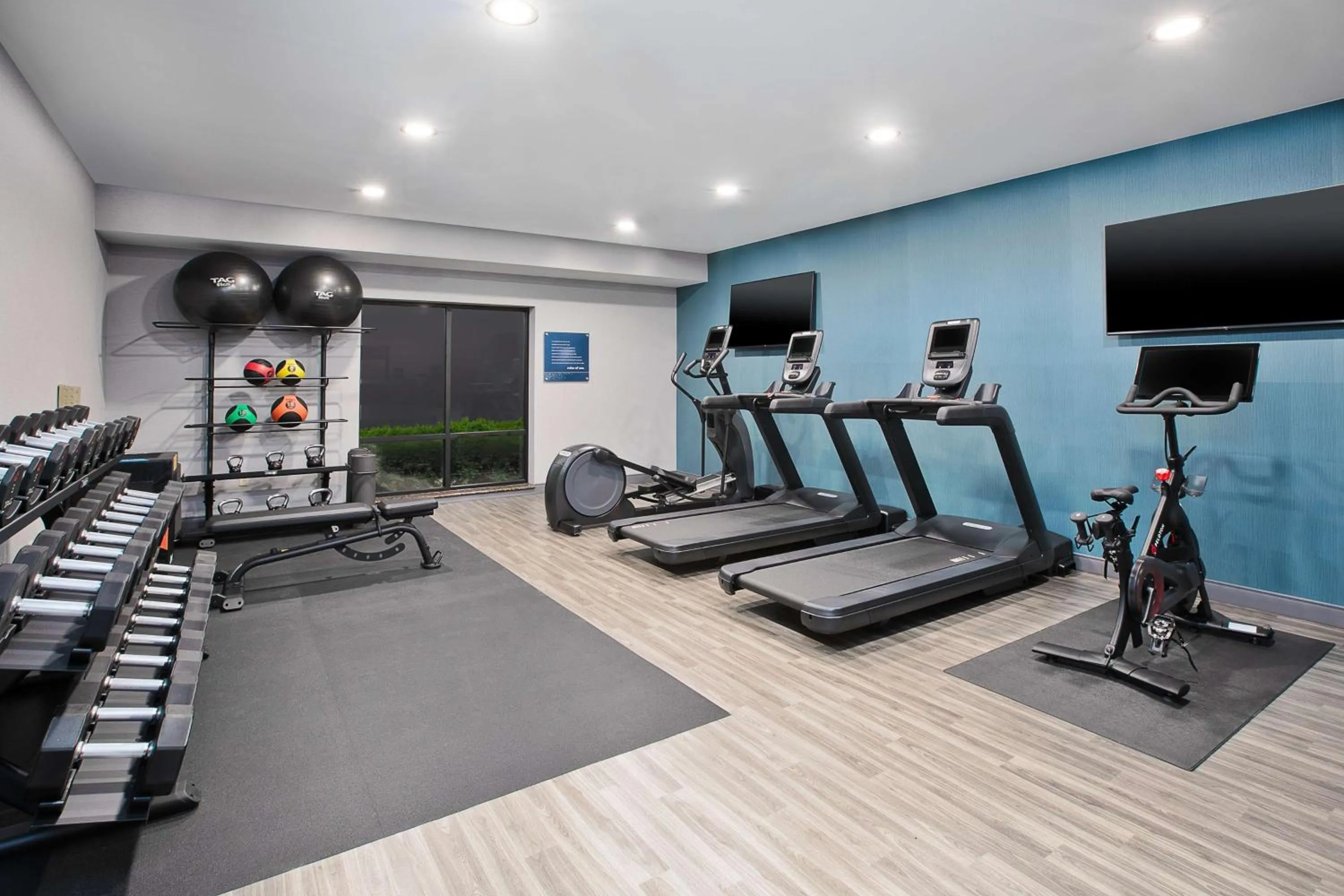 Fitness centre/facilities in Hampton Inn Detroit - Shelby Township
