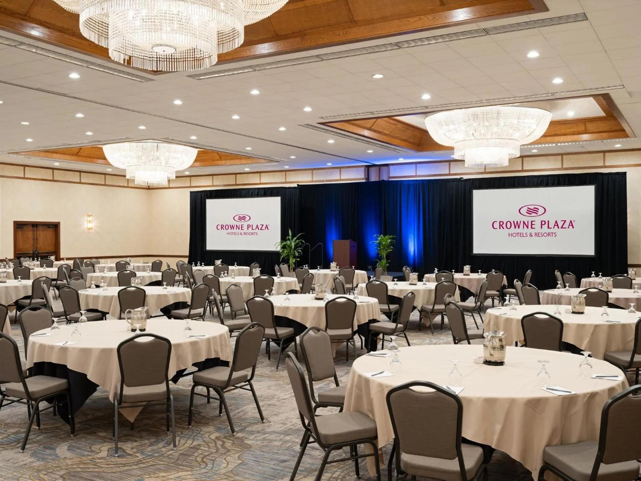 Banquet/Function facilities in Crowne Plaza Phoenix - Chandler Golf Resort by IHG