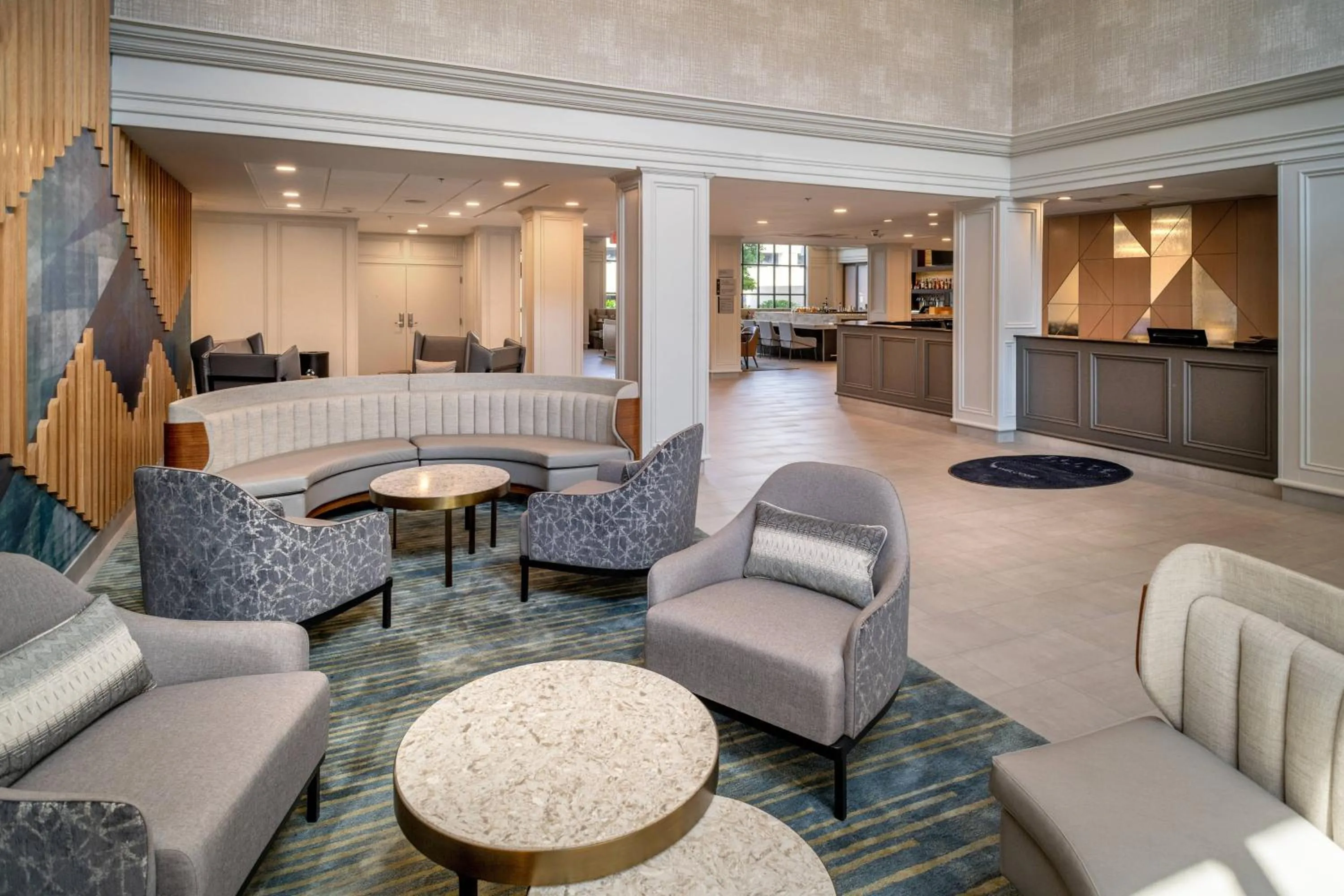 Lobby or reception in Delta Hotels by Marriott Huntington Downtown