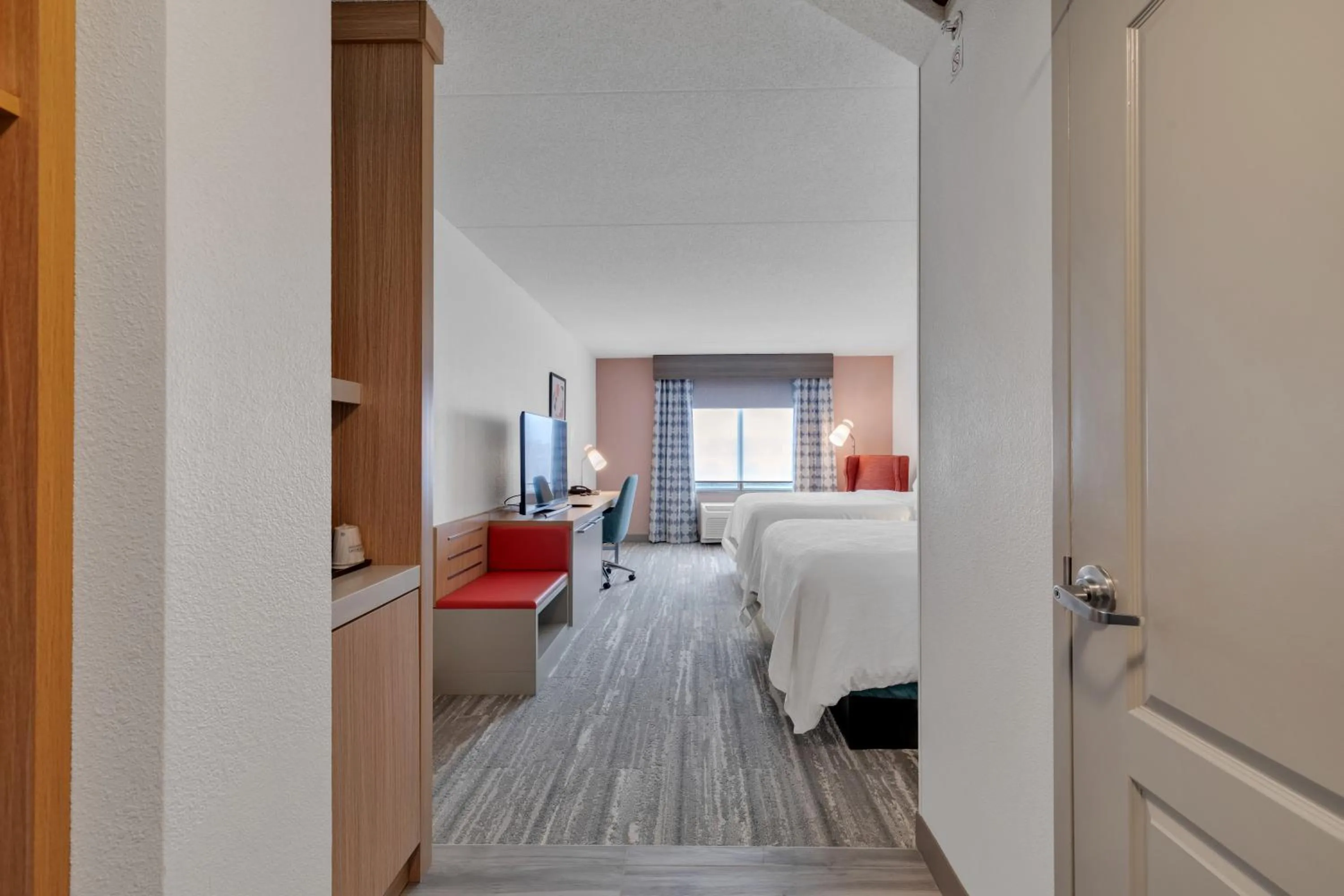 TV and multimedia, Bed in Hilton Garden Inn Myrtle Beach/Coastal Grand Mall