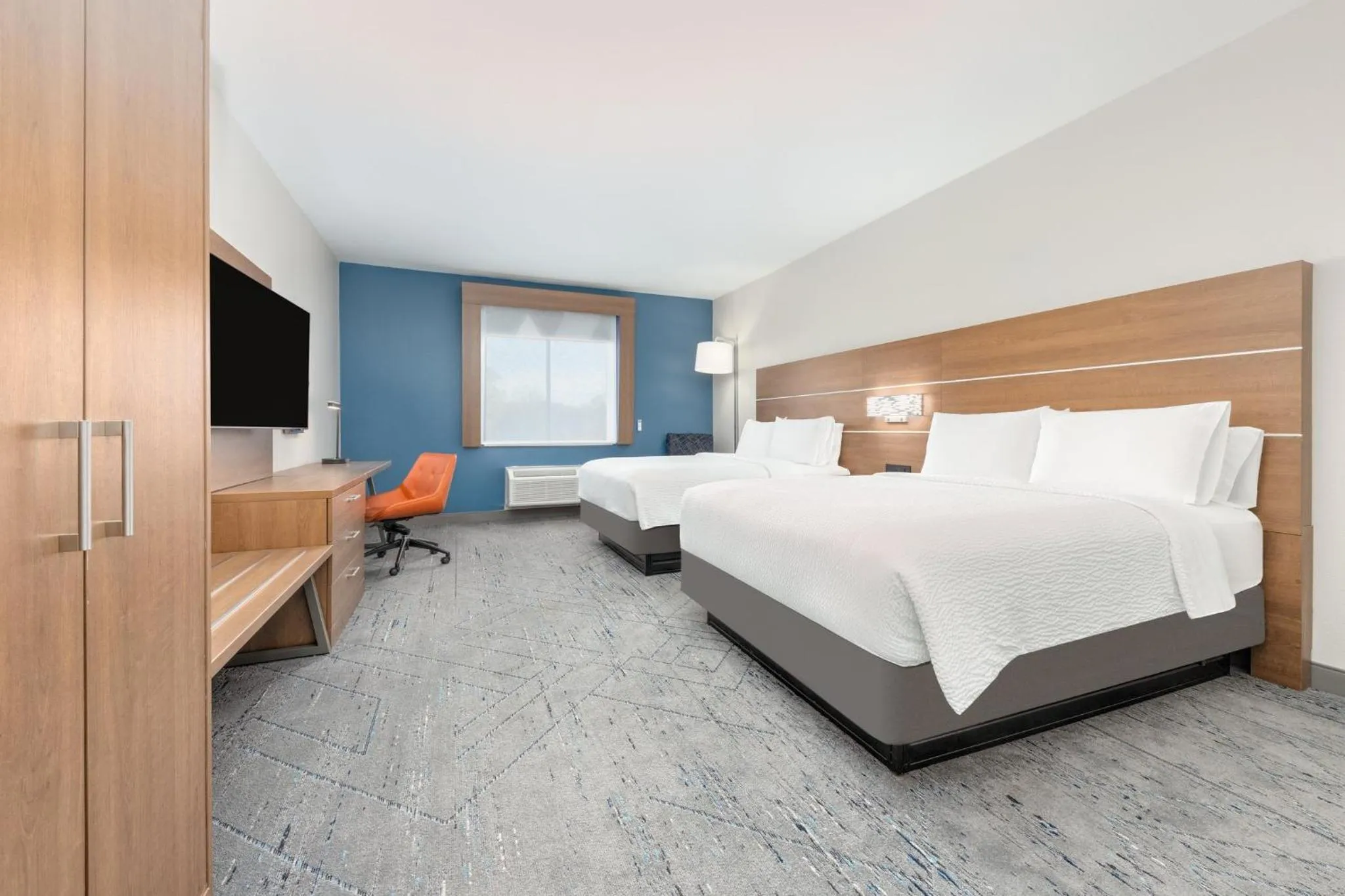 Photo of the whole room, Bed in Holiday Inn Express Hotel and Suites Athens by IHG