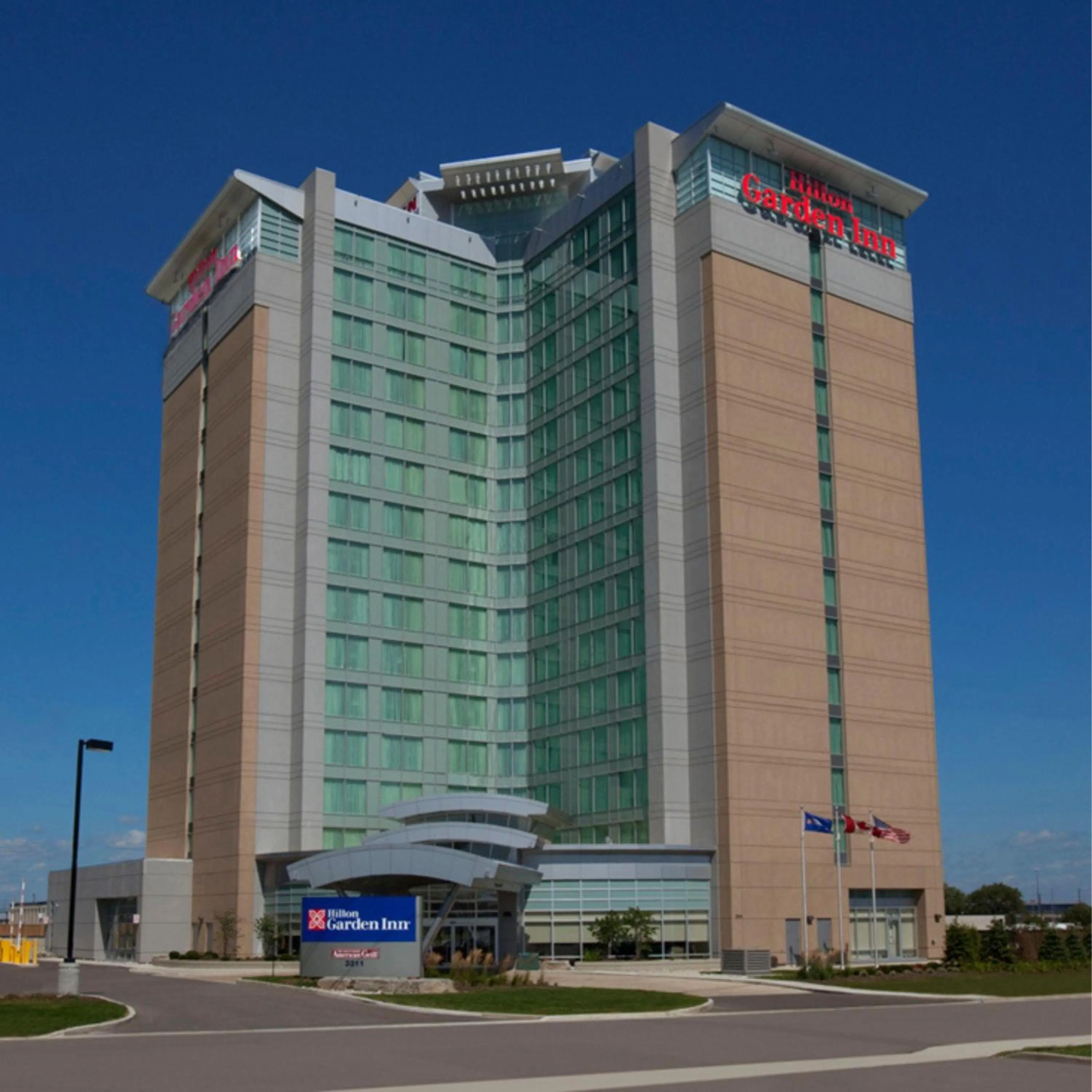 Property building in Hilton Garden Inn Toronto Airport