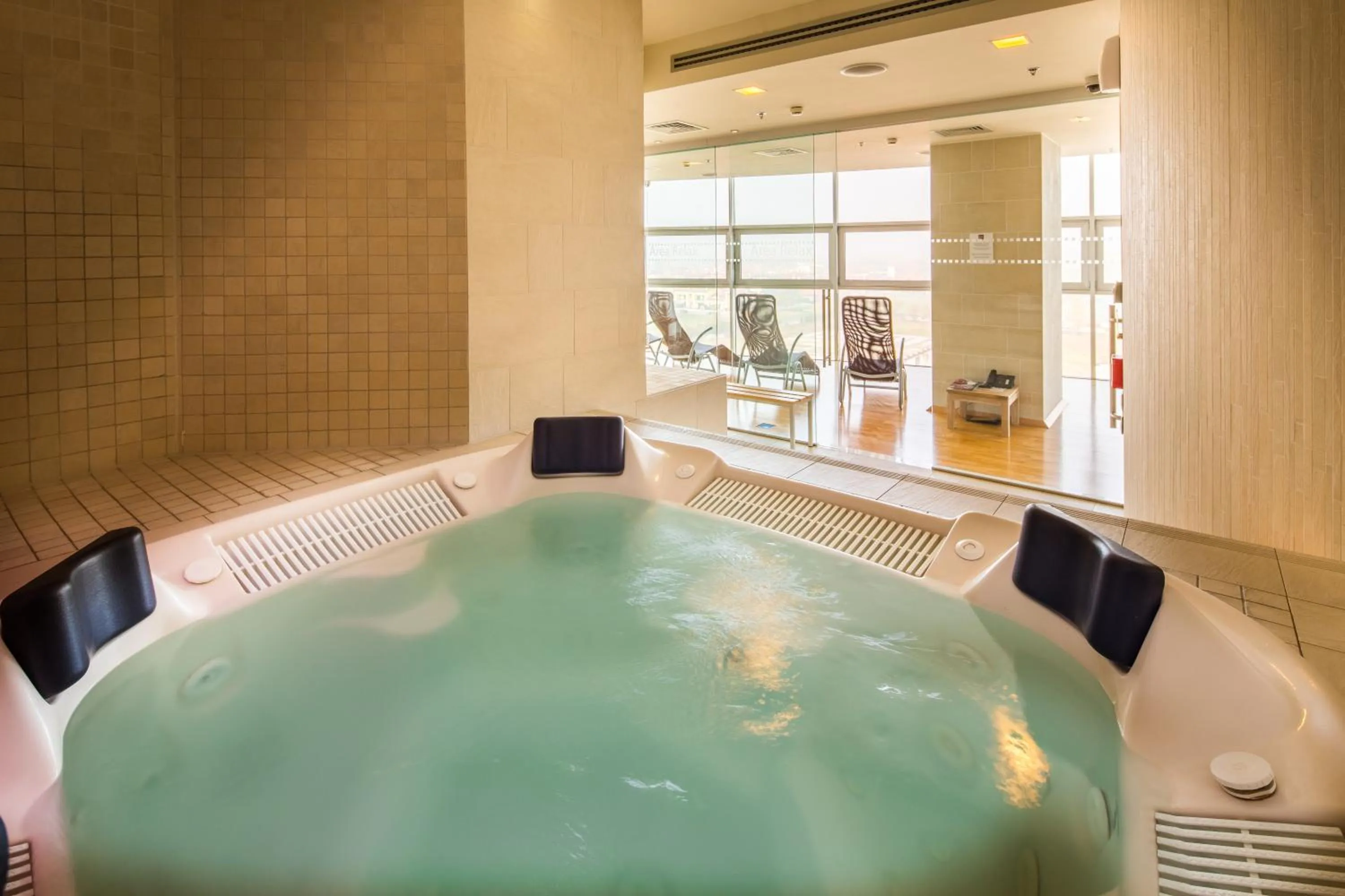 Hot Tub in Best Western Premier BHR Treviso Hotel