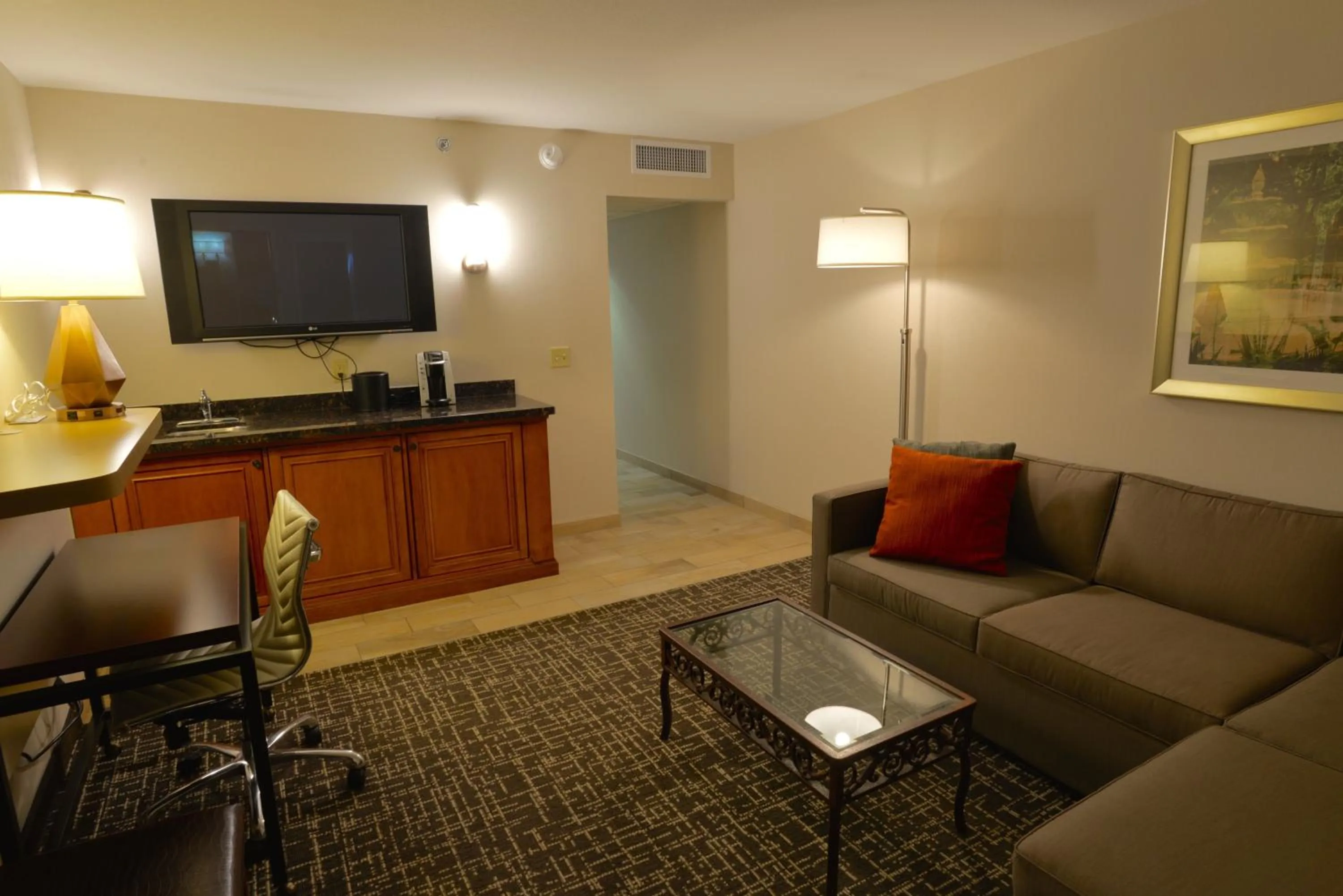 Photo of the whole room in Holiday Inn Hotel & Suites Minneapolis-Lakeville by IHG