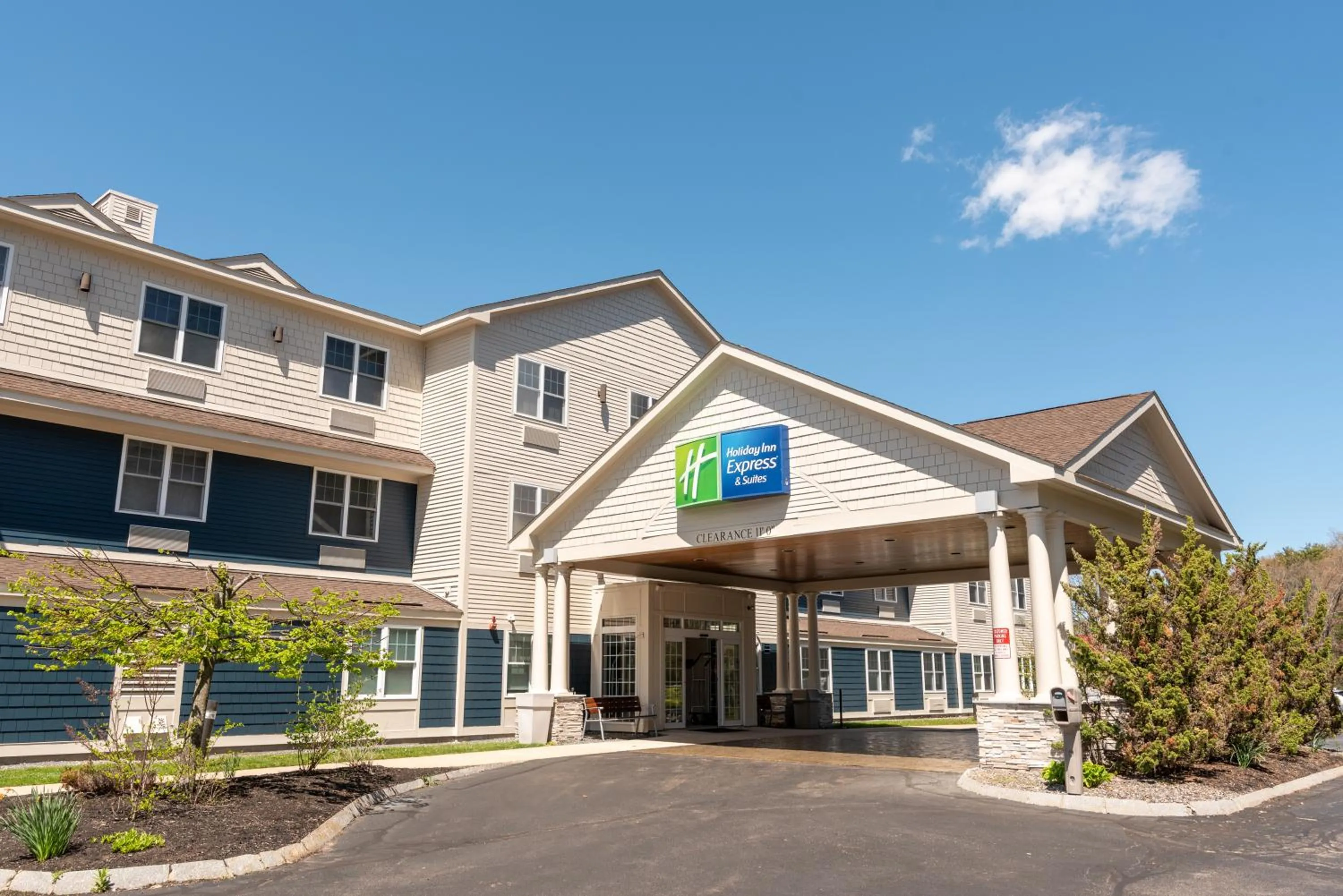 Property building in Holiday Inn Express Hotel & Suites Hampton South-Seabrook by IHG