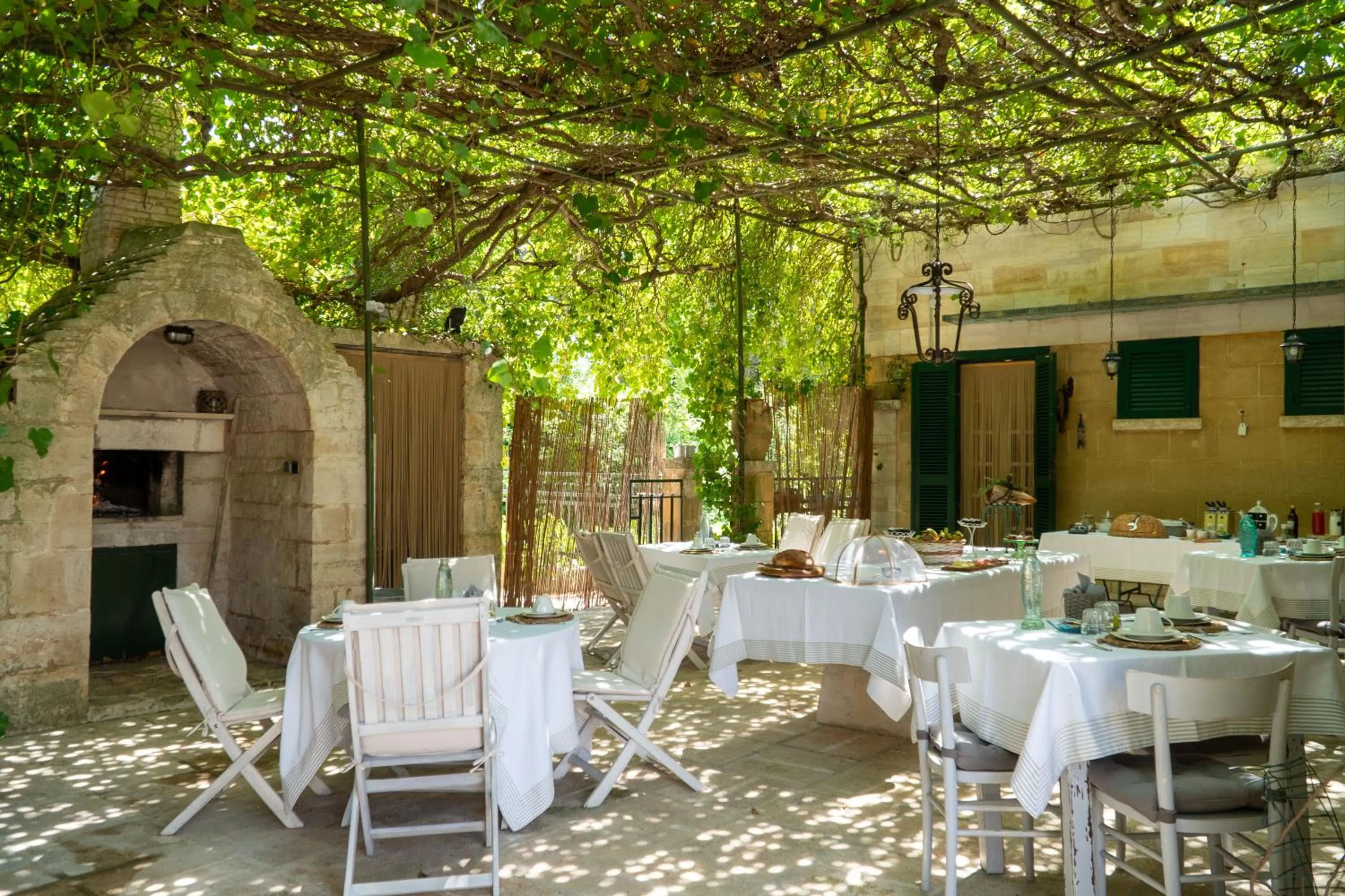 Dining area in Villa Pesce