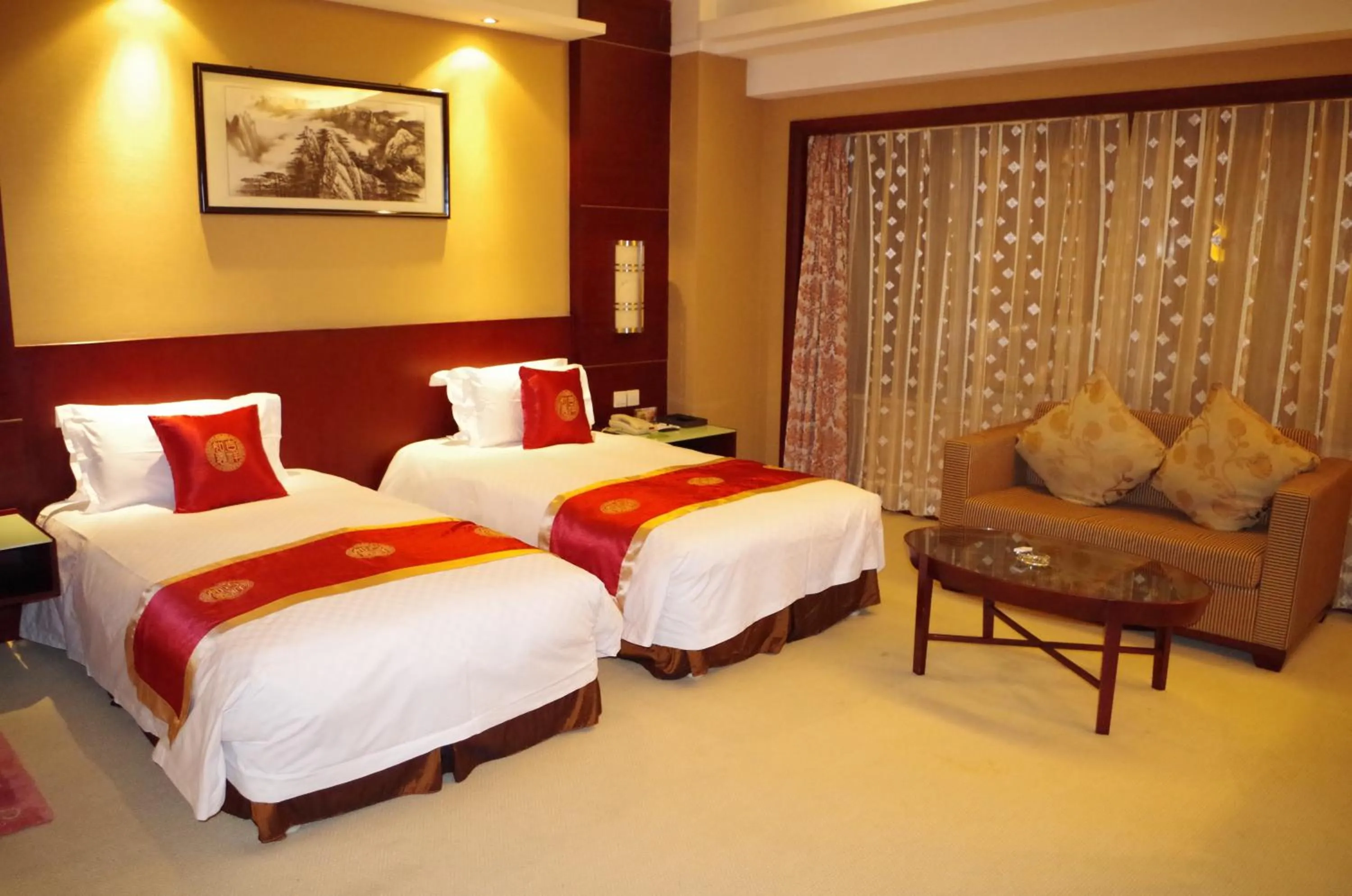 Decorative detail, Bed in Howard Johnson Wyndham Leonora plzaz Shanghai