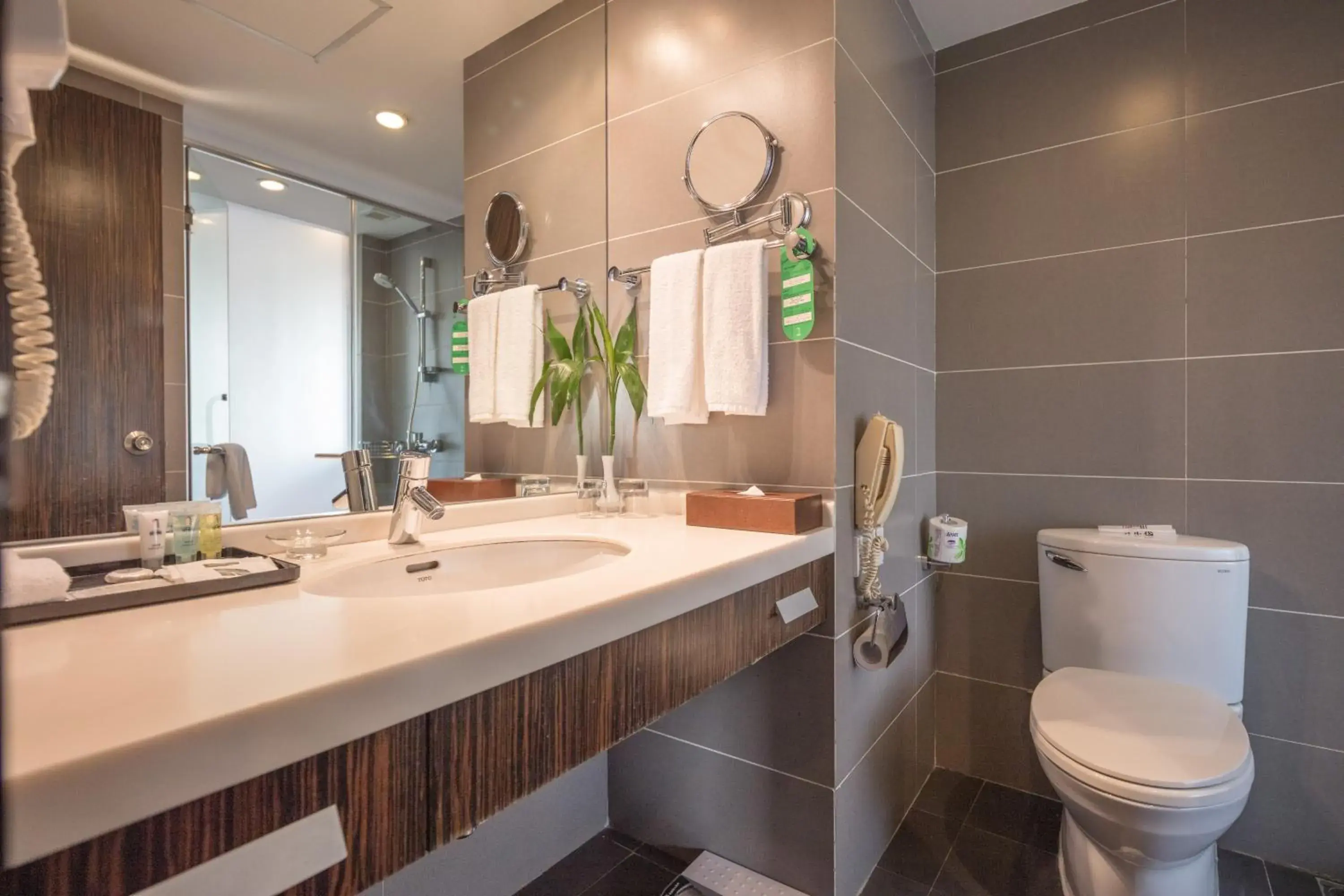 Superior Twin Room in City Hotel Shanghai Superior Twin Room in City Hotel Shanghai