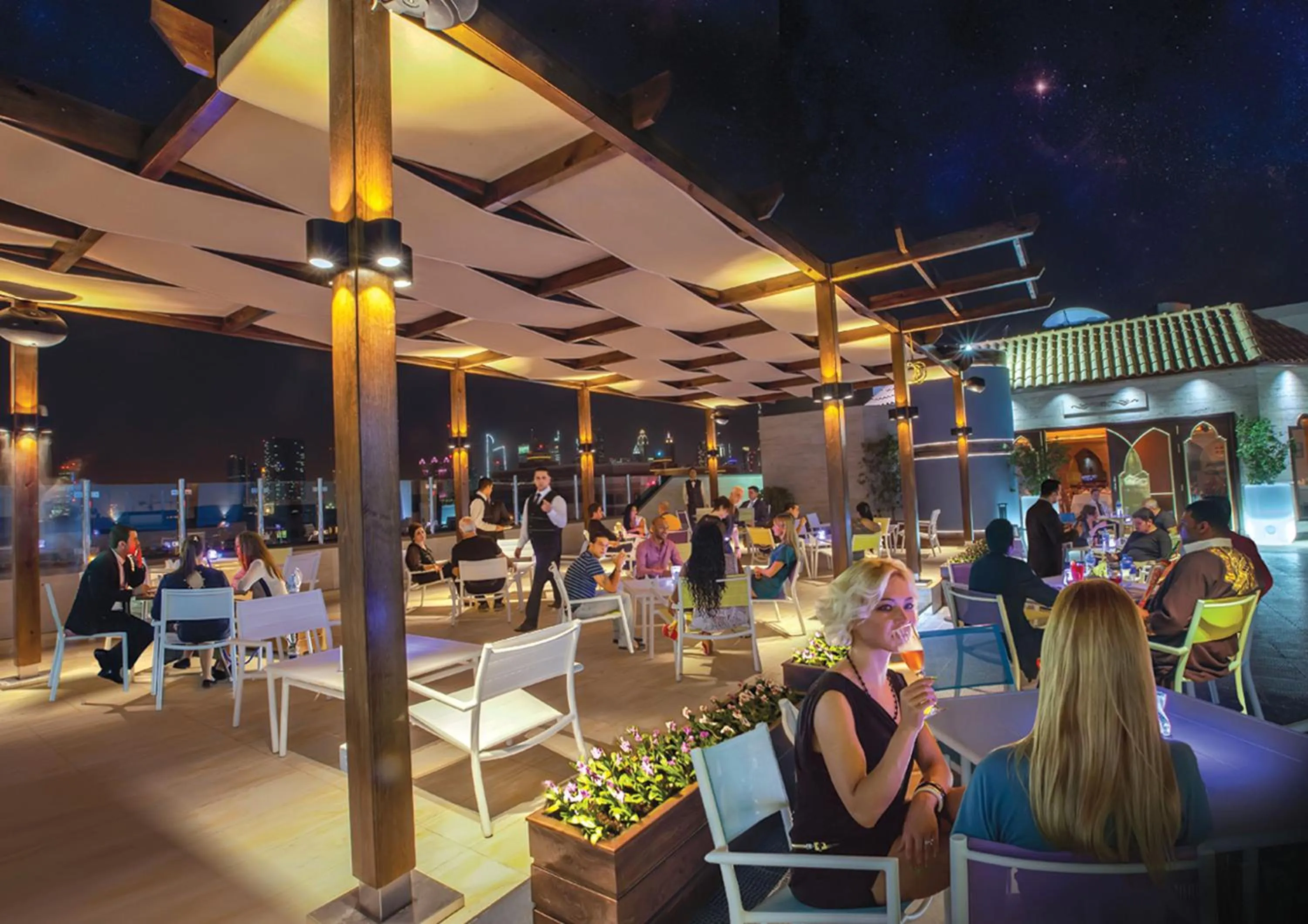 Restaurant/places to eat in Capitol Hotel Jumeirah Dubai