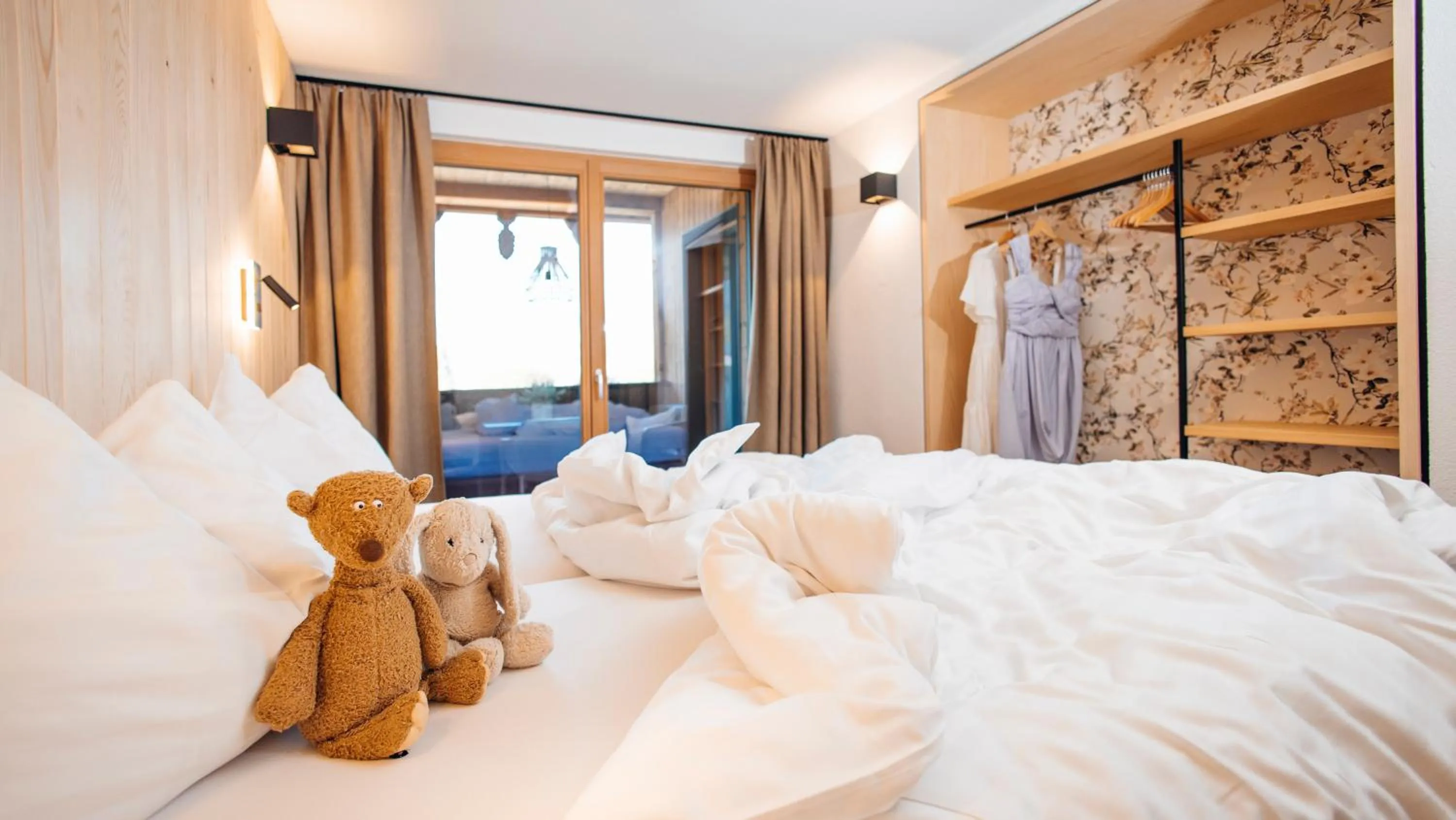 Bedroom, Bed in Hotel Gasthof Hirschentenne