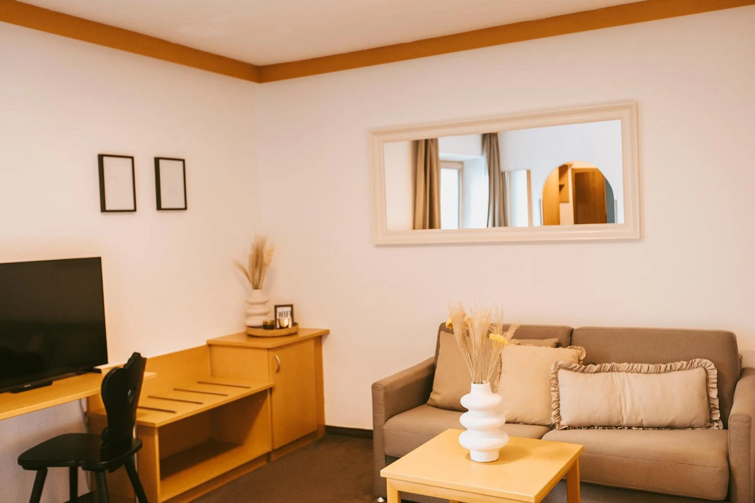 Photo of the whole room in Hotel Gasthof Hirschentenne