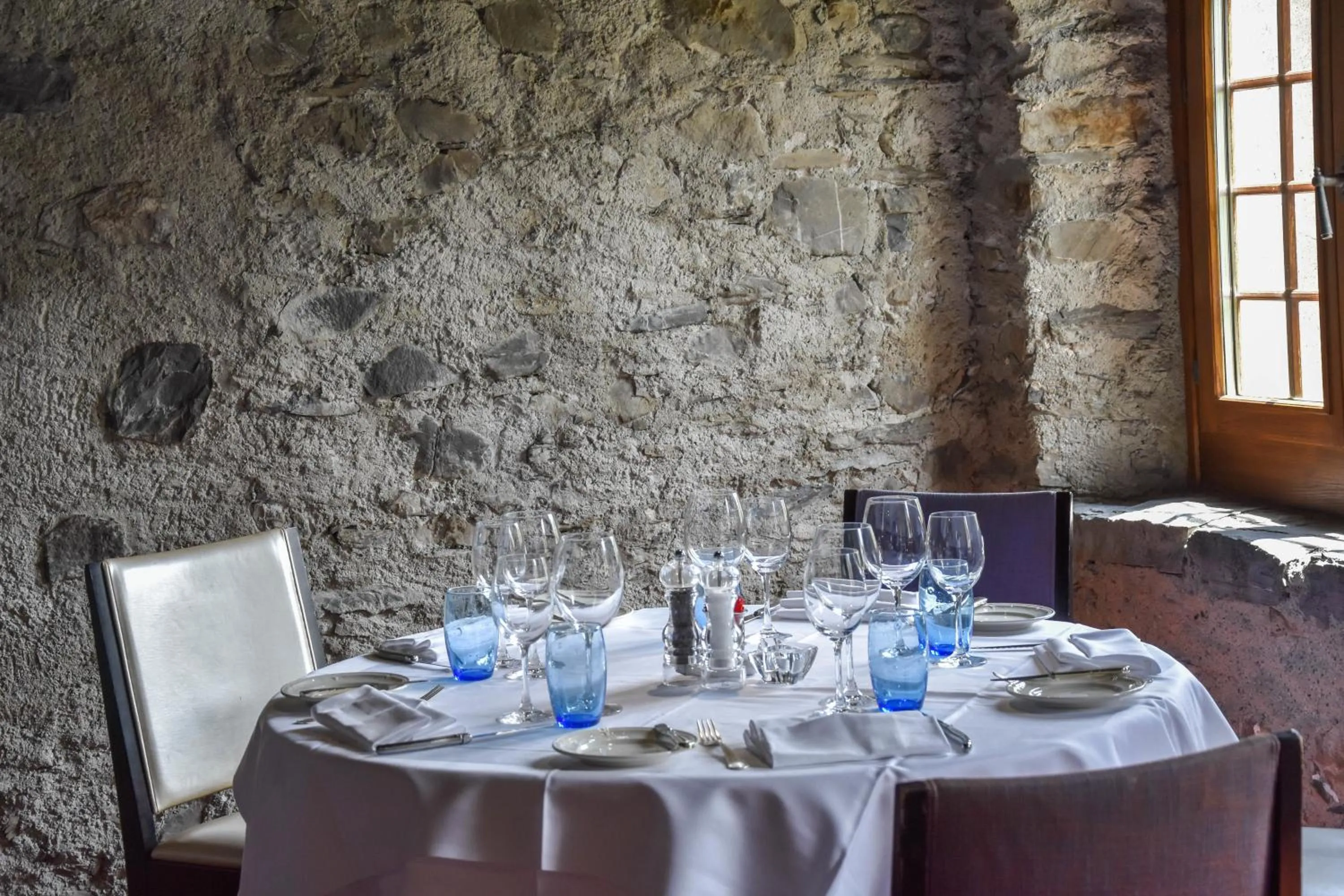 Restaurant/places to eat in Hôtel Restaurant Le Saint-Christophe